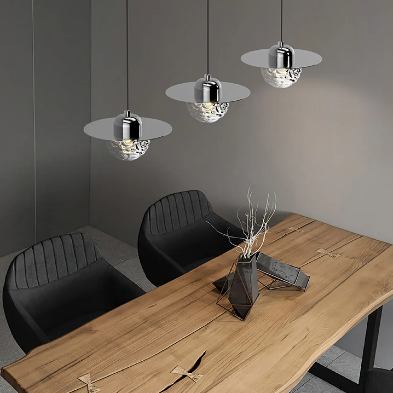 Готовая комбинация подвесных светодиодных светильников c шарообразными плафонами и дисковидными рассеивателями USKO TRIO White