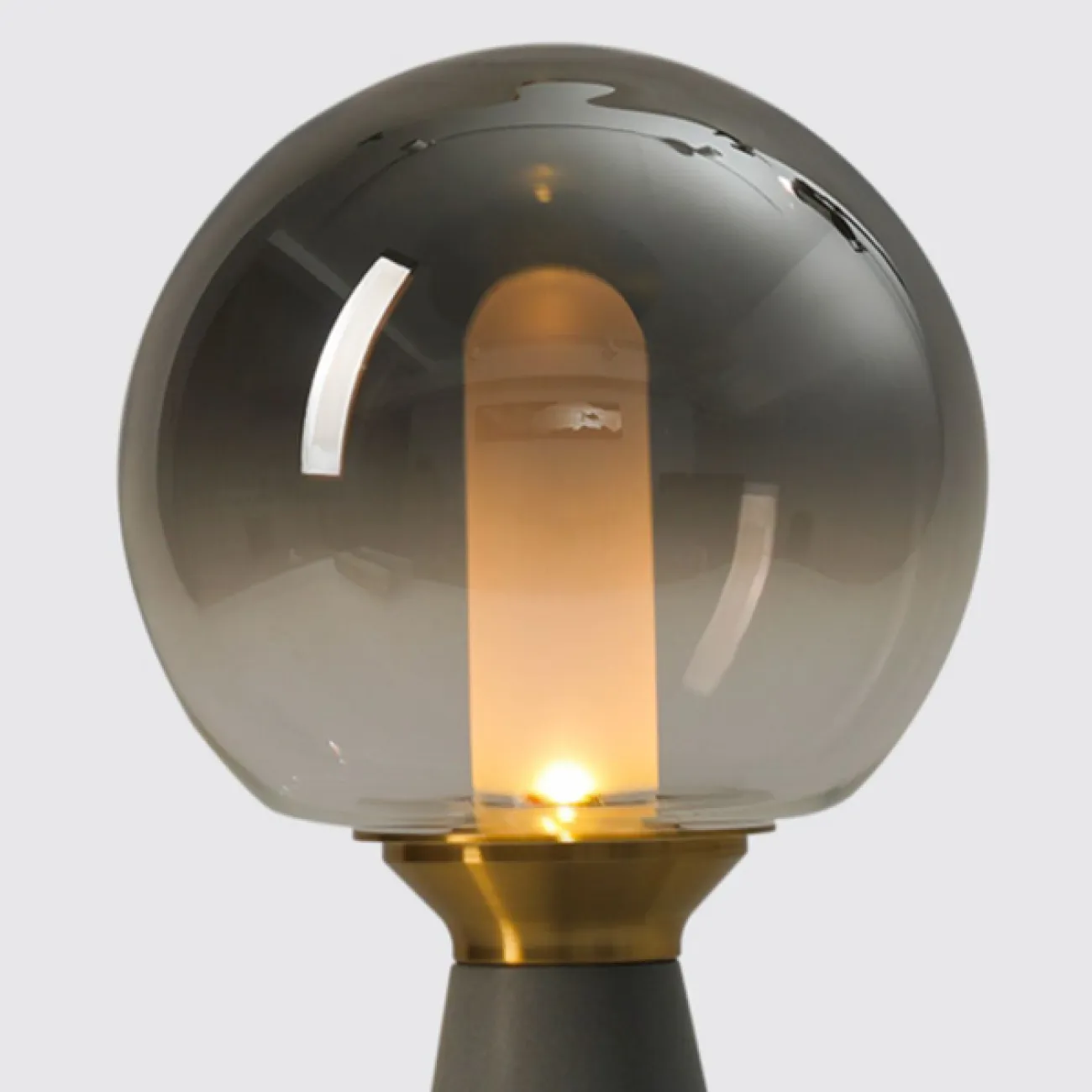 Настольная лампа LAZARUS TAB от ImperiumLoft