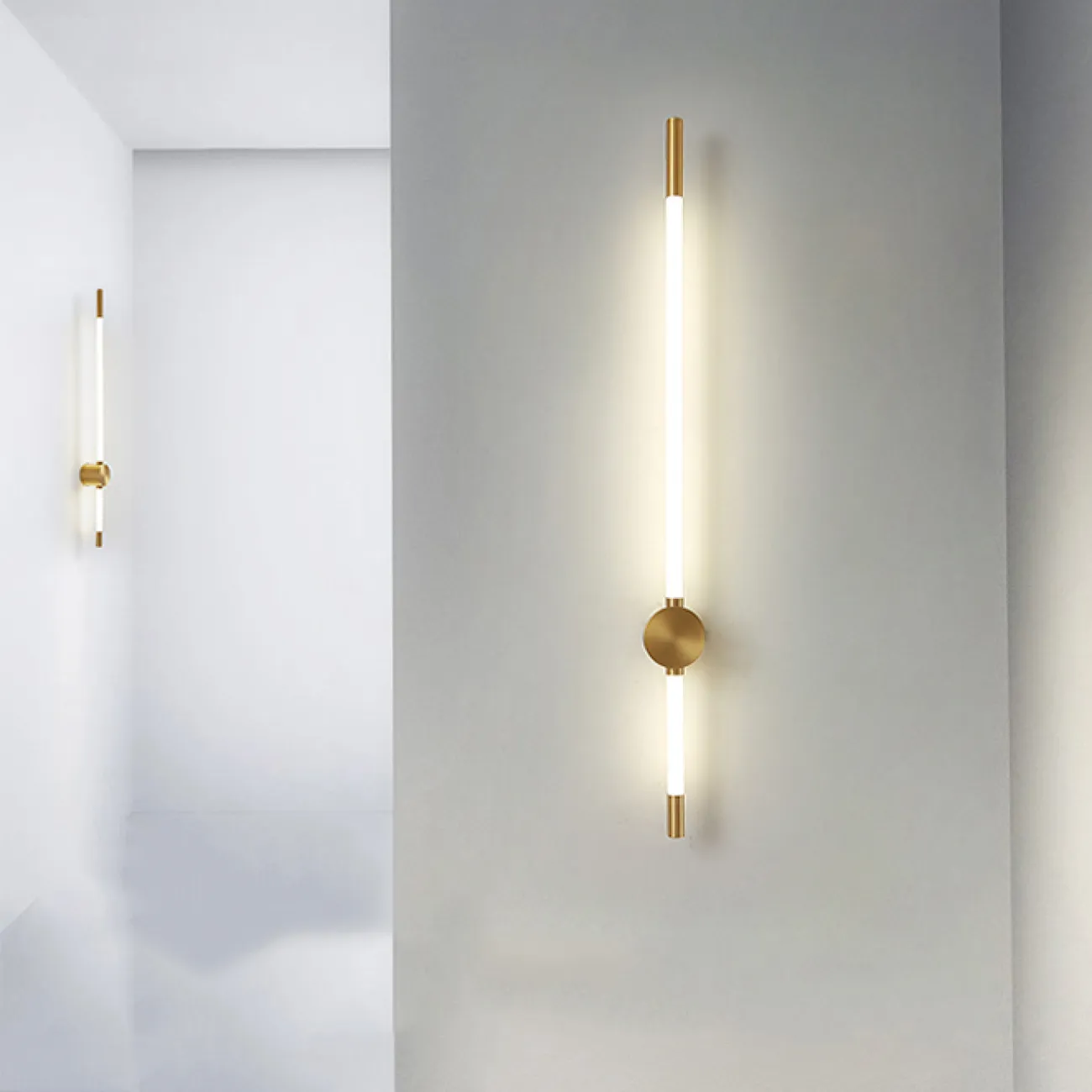 Серия настенных светодиодных светильников с вытянутым цилиндрическим корпусом на круглом креплении ELDAR H92 Brass