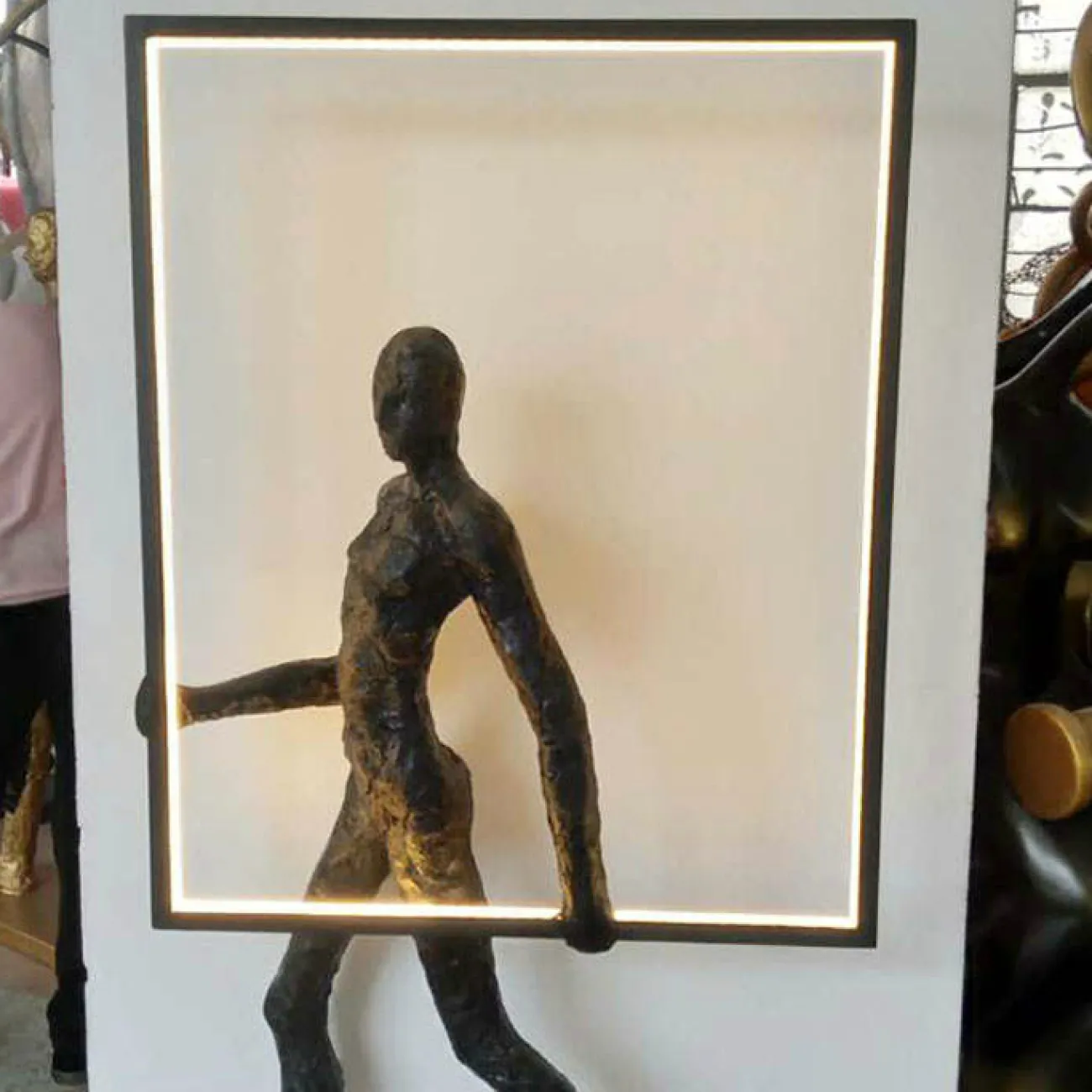 Дизайнерская скульптура LaLume-SKT00149 