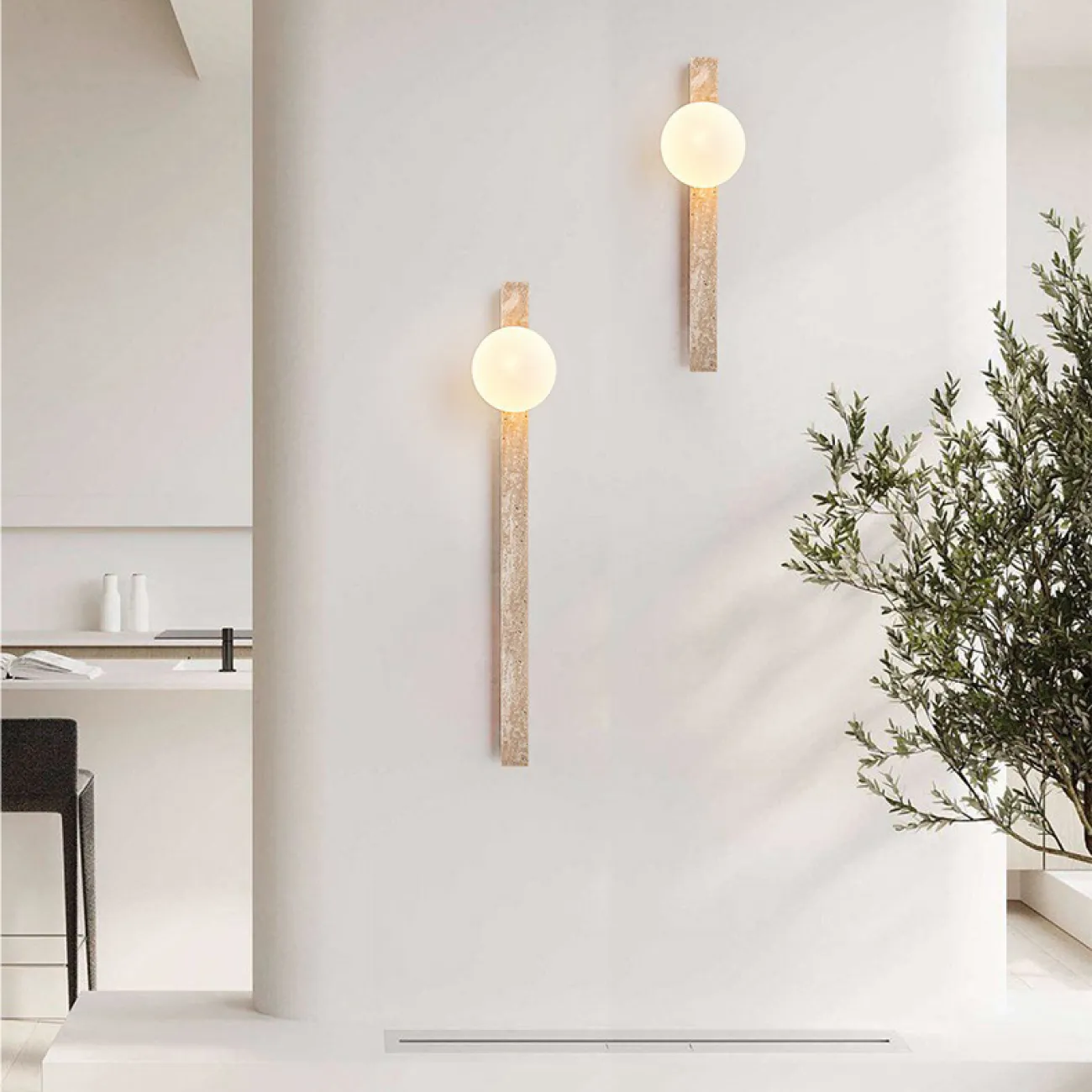 Серия настенных светильников с вытянутым прямоугольным корпусом из камня и шарообразным плафоном OBBE A L90 Серия настенных светильников с вытянутым прямоугольным корпусом из камня и шарообразным плафоном OBBE A L90