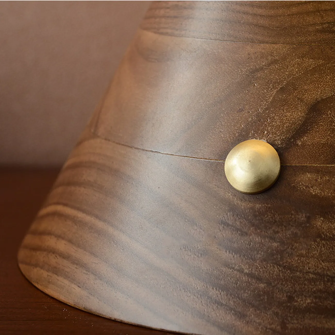 Настольная лампа TOTH от ImperiumLoft Настольная лампа TOTH от ImperiumLoft