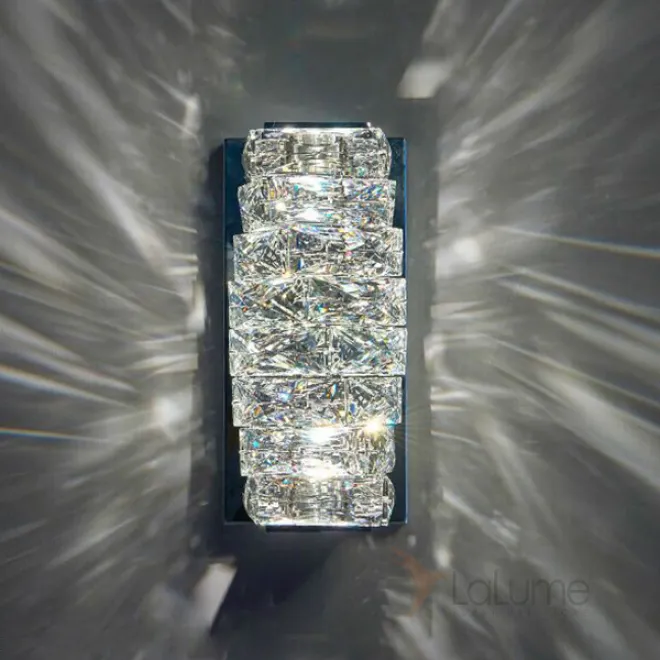 Настенный светодиодный светильник с прямоугольным плафоном из составных хрустальных слитков на хромированном основании CARE WALL H26 Chrome