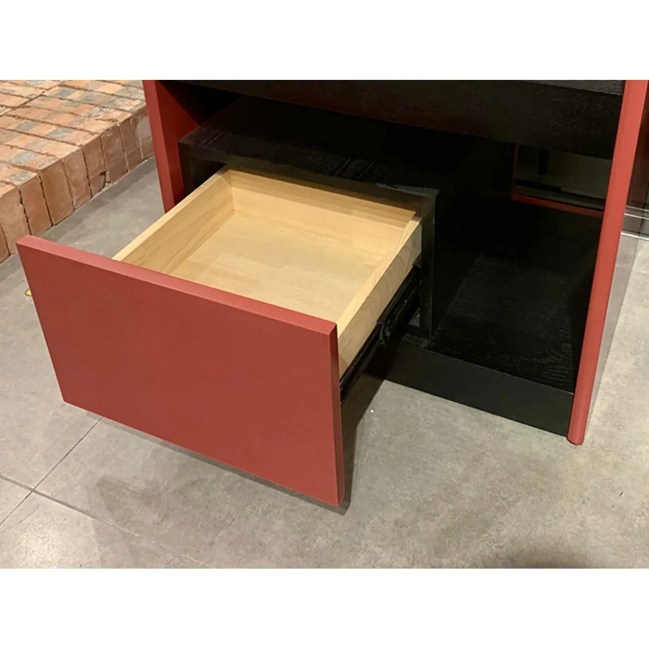 Дизайнерская прикроватная тумба - LaLume-TT00146