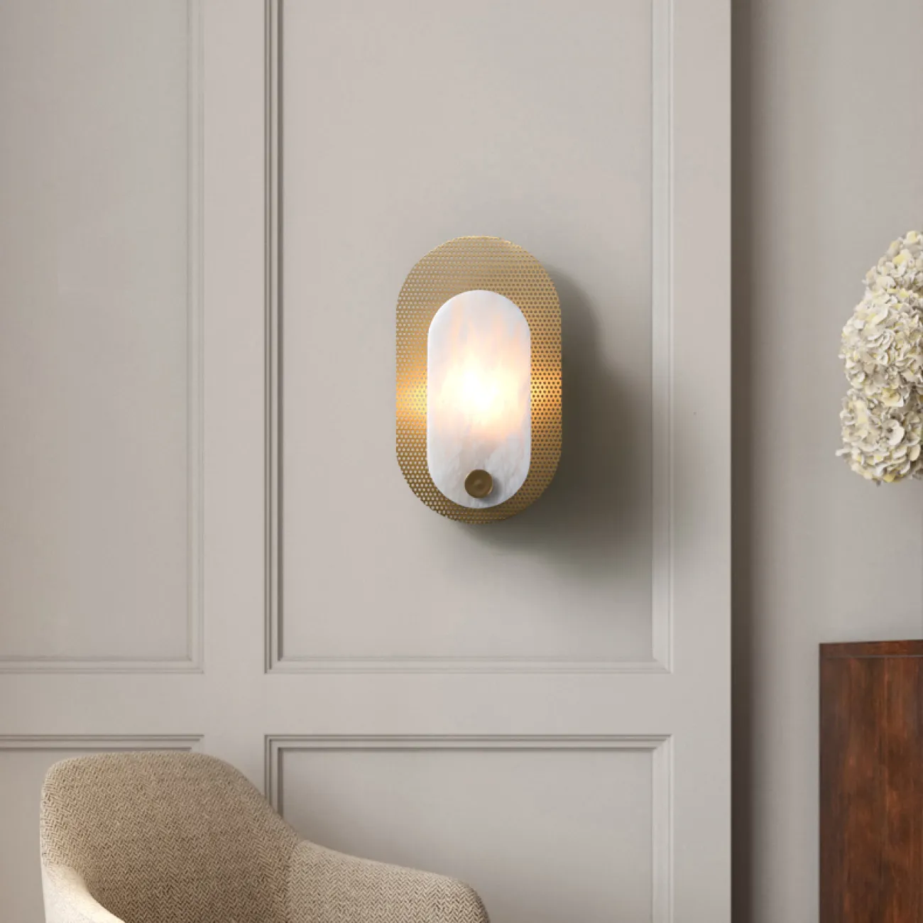 Серия настенных светильников с основанием из перфорированной пластины и рассеивателем из натурального камня CONRAD B WALL L25