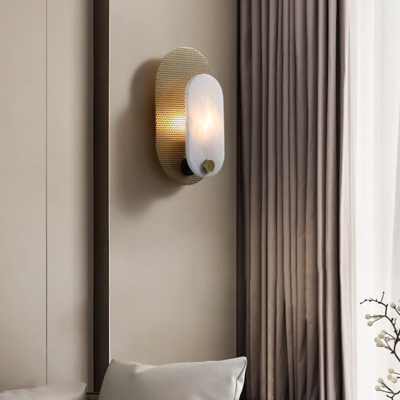 Серия настенных светильников с основанием из перфорированной пластины и рассеивателем из натурального камня CONRAD B WALL L25