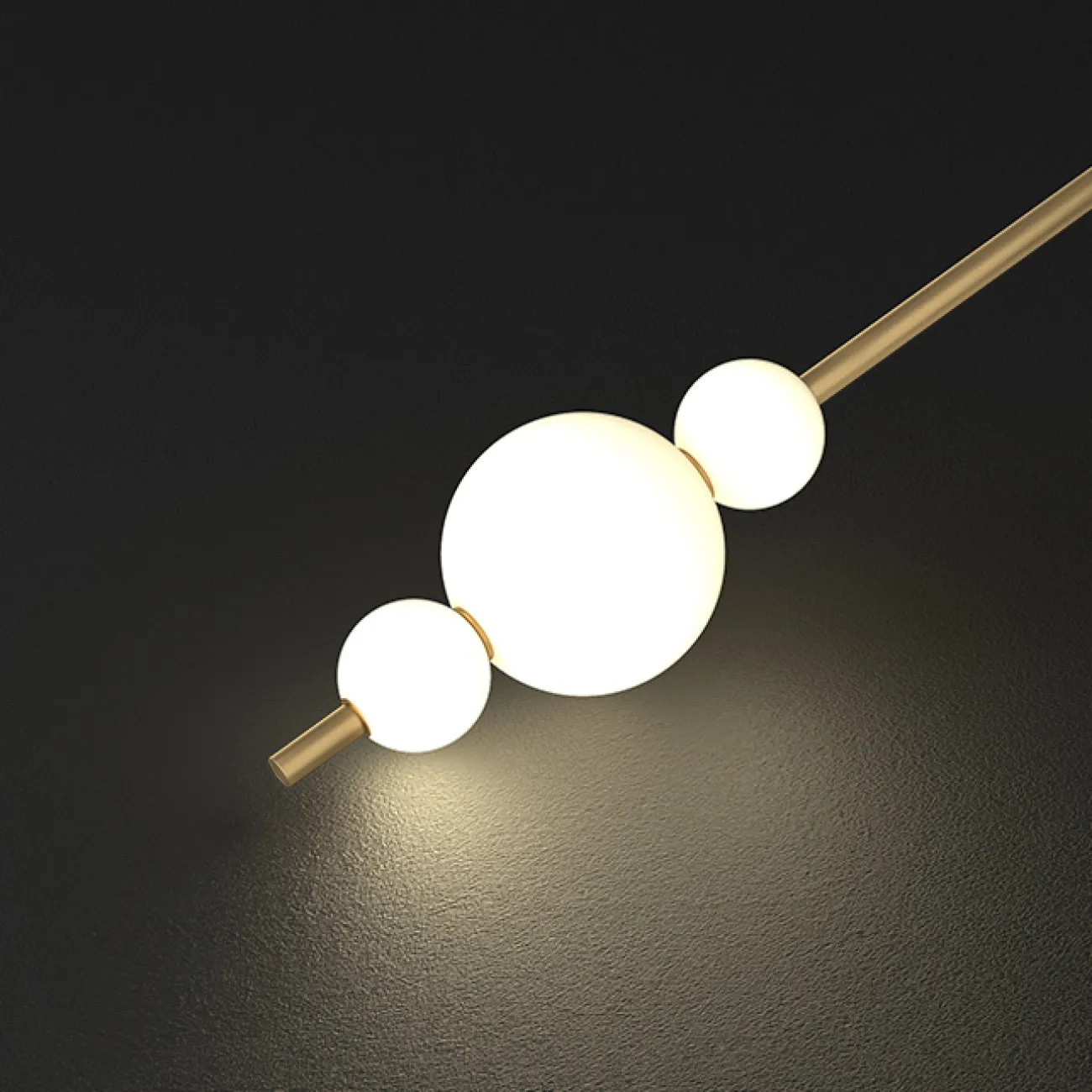 Серия напольных светильников с белыми шарообразными плафонами на вертикальной стойке из настоящей латуни KLABBE H160