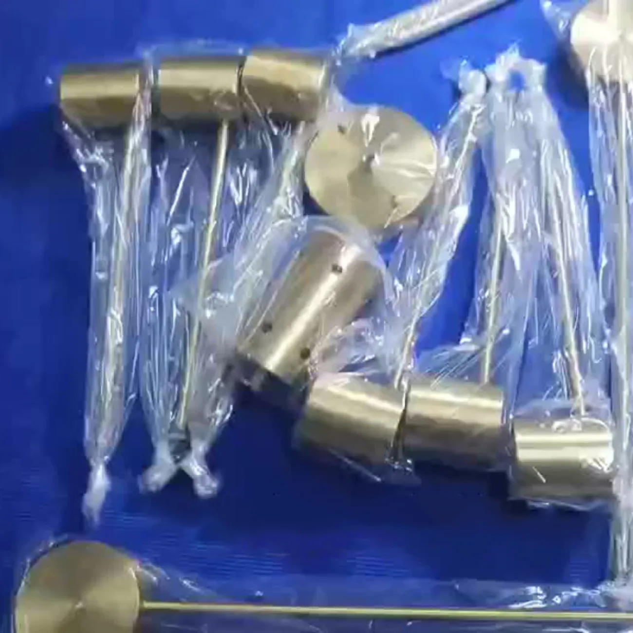 Потолочный светильник CHARA LONG L7 от ImperiumLoft