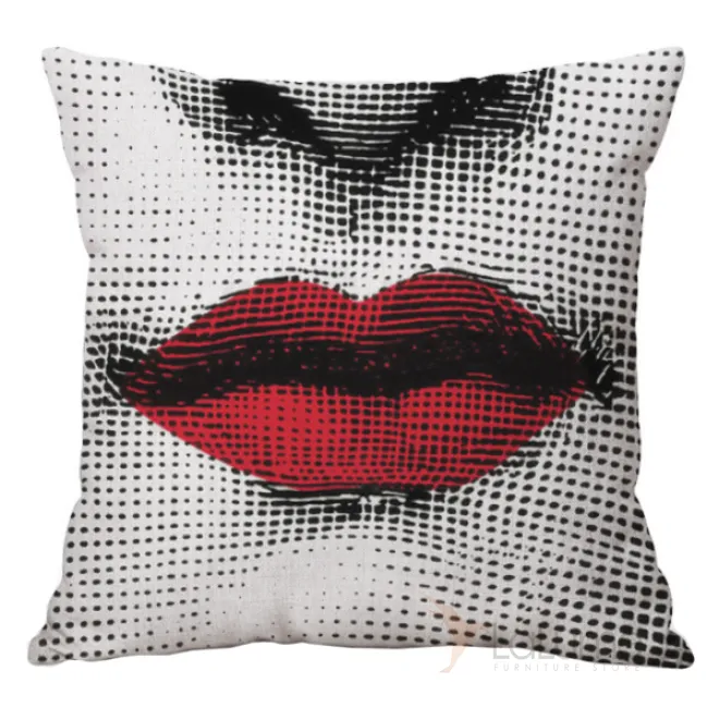 Декоративная подушка Fornasetti lips red от LaLume