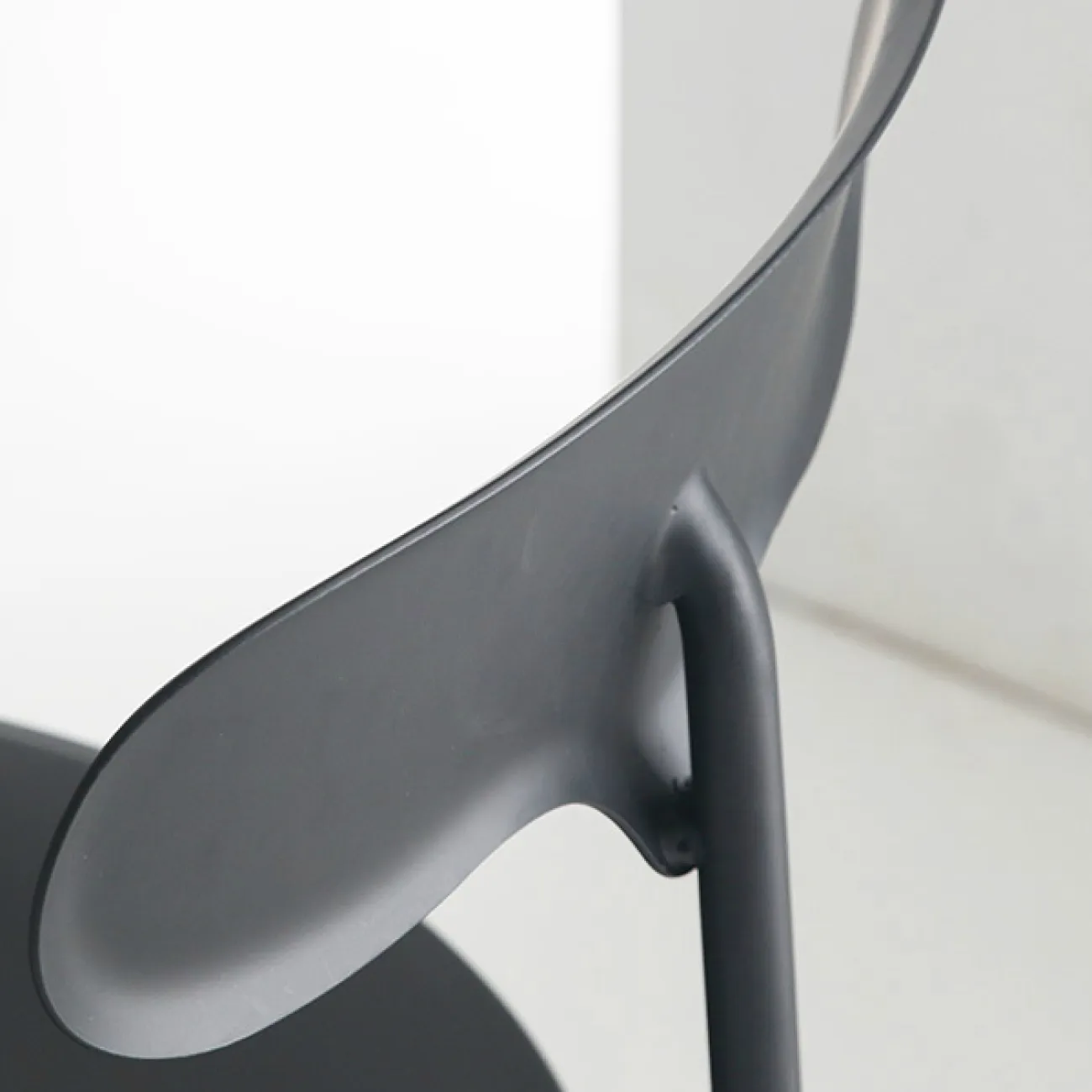 Дизайнерский обеденный стул LaLume-ST00231