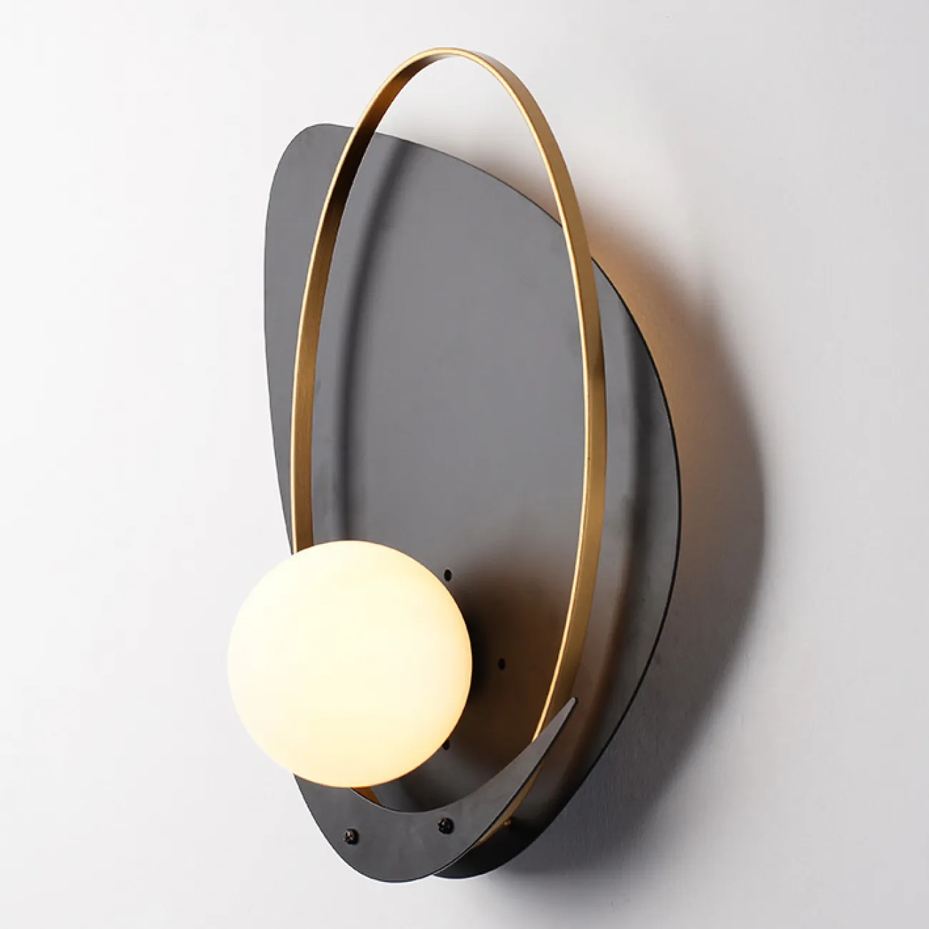 Настенный светильник CLAM FLAT Right от ImperiumLoft