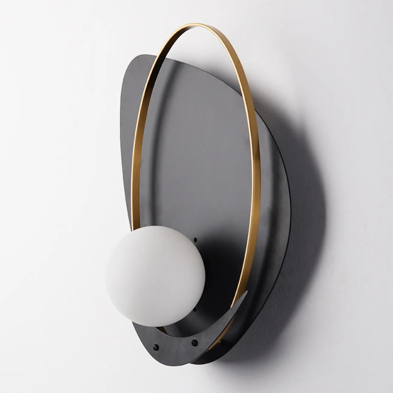 Настенный светильник CLAM FLAT Left от ImperiumLoft