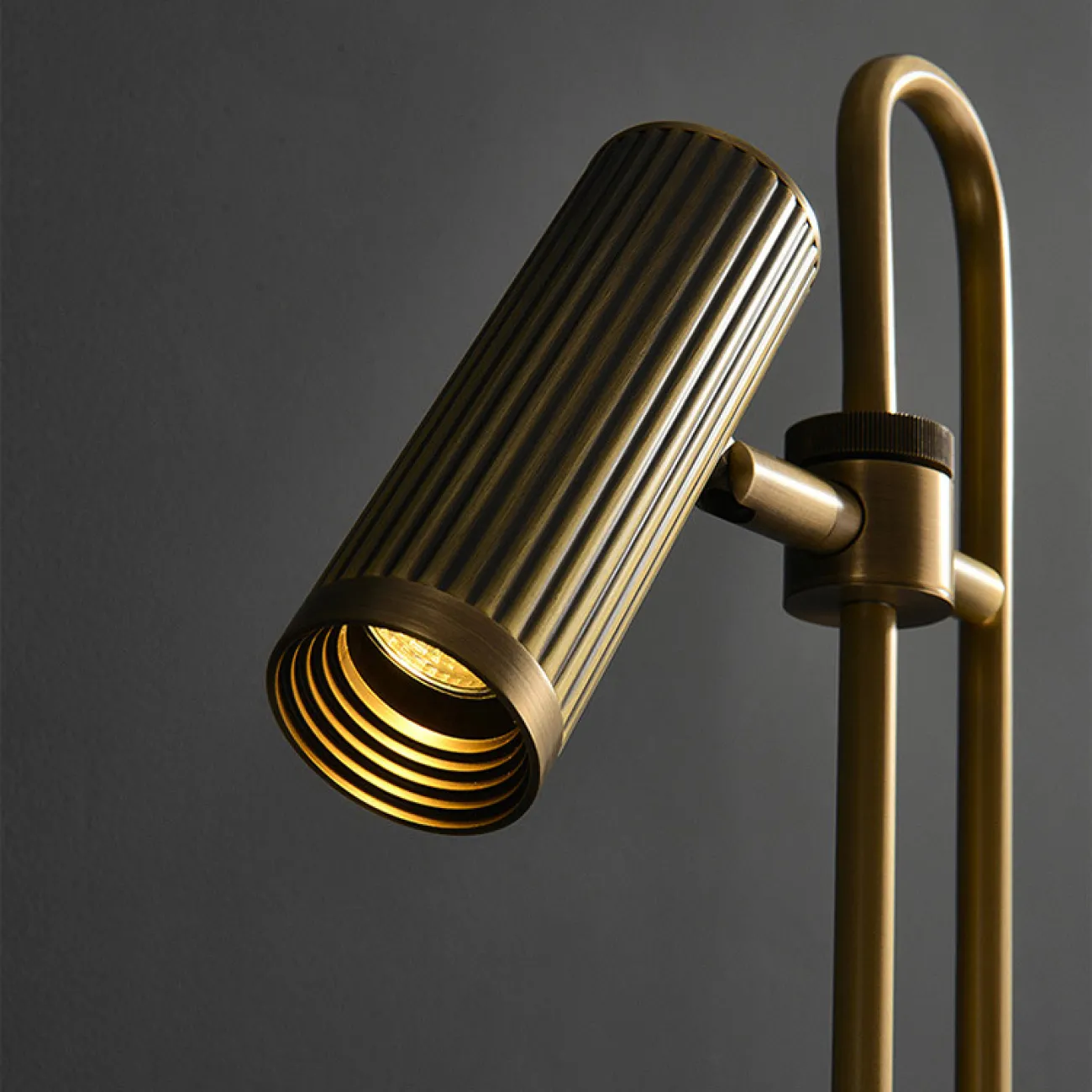 Торшер TRIGGER FL от ImperiumLoft