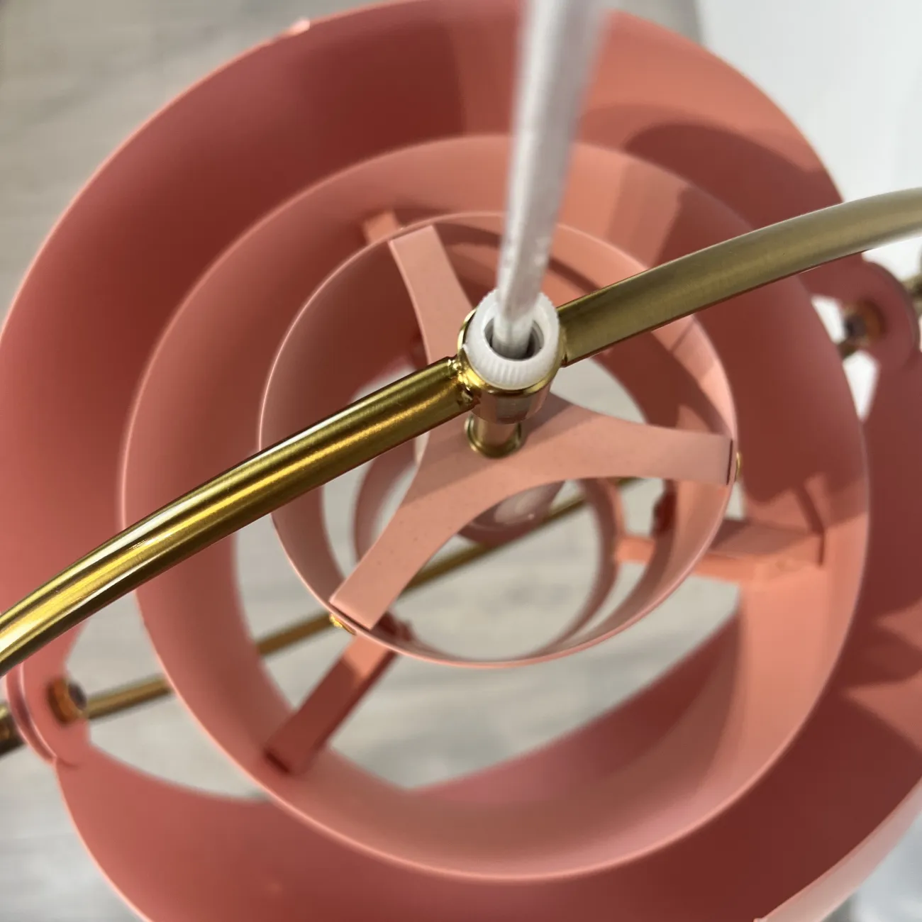 Люстра Louis Weisdorff Gubi Multi-lite Pendant Pink от ImperiumLoft