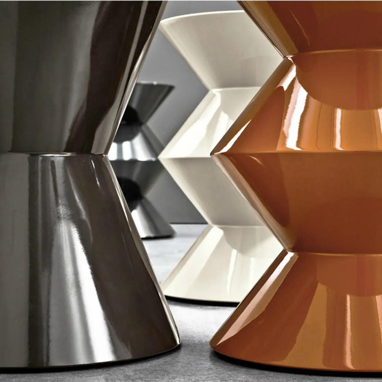 Дизайнерский журнальный столик LaLume-AP00243