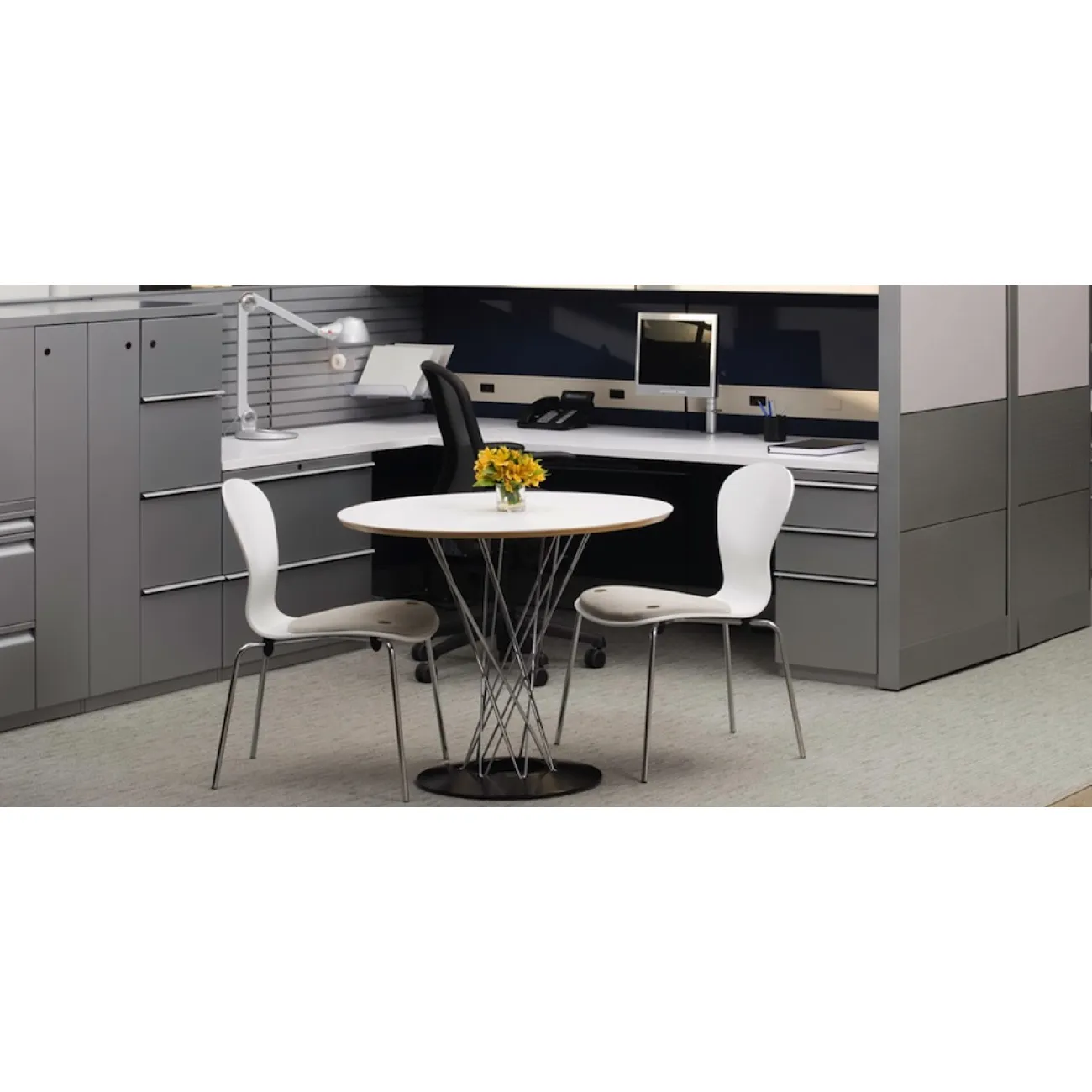 Стол Noguchi Cyclone designed by Isamu Noguchi		 in 1957 от LaLume