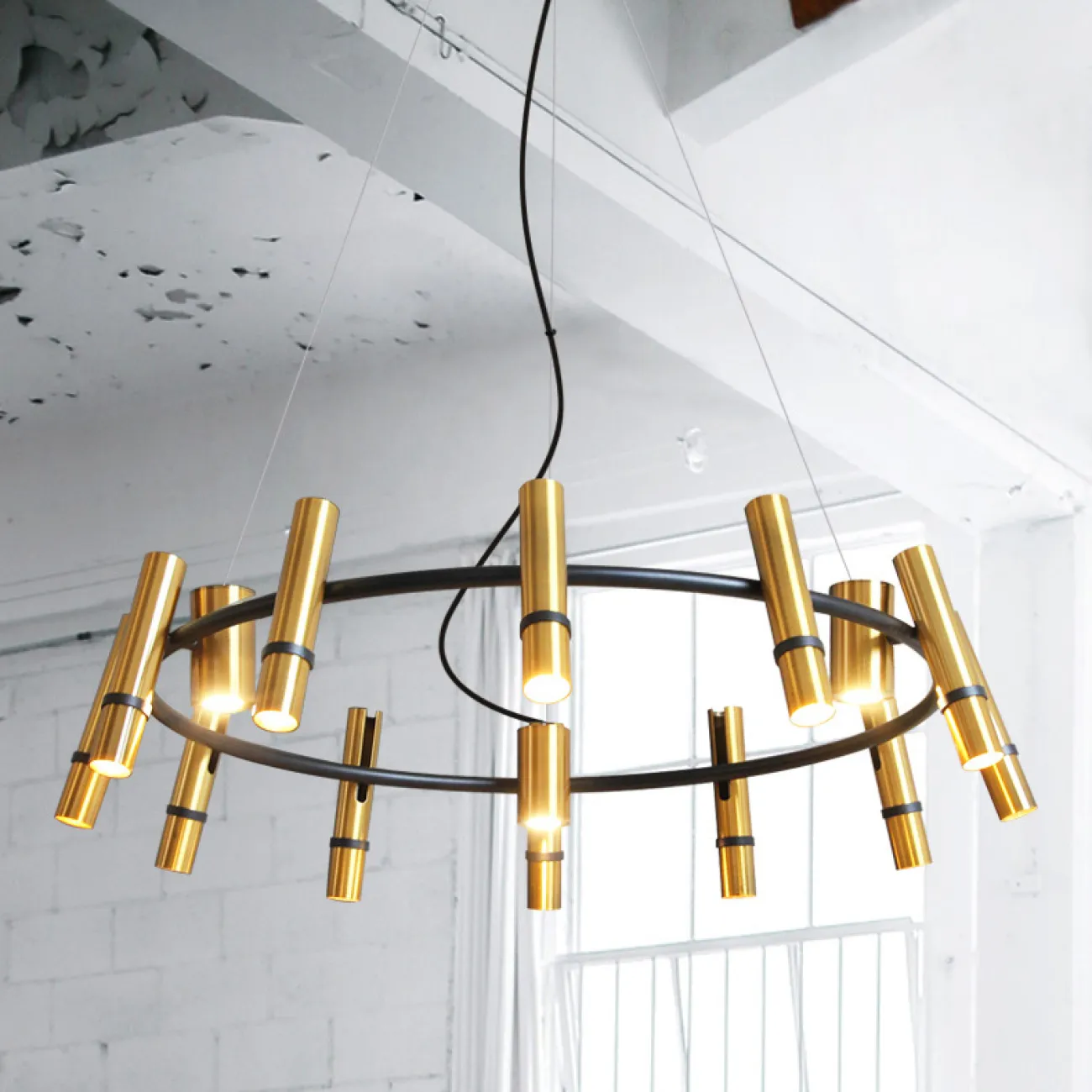 Подвесная кольцевая люстра REACT R D60 от ImperiumLoft