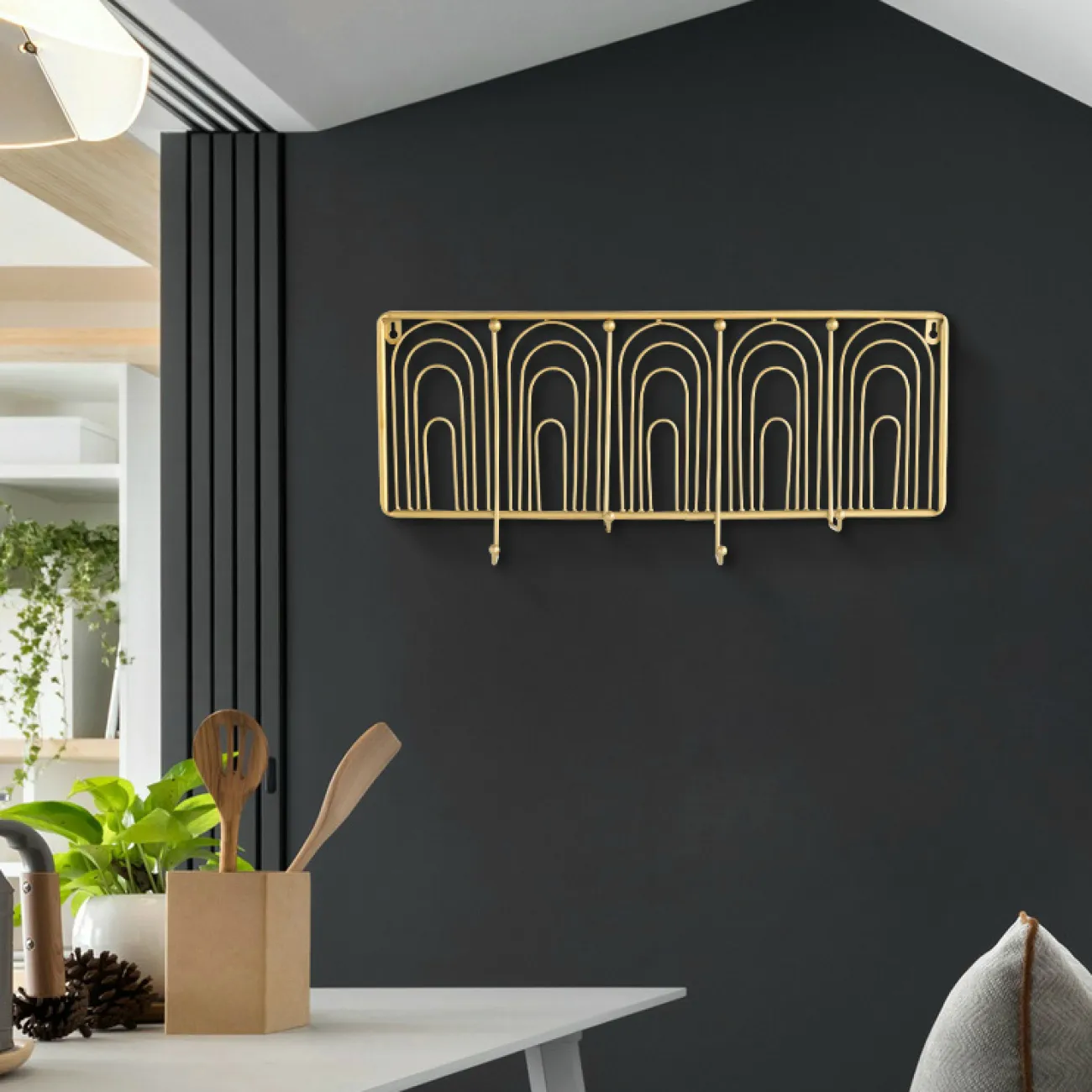 Дизайнерский настенный декор вешалка в прихожую LaLume-KKK00272 