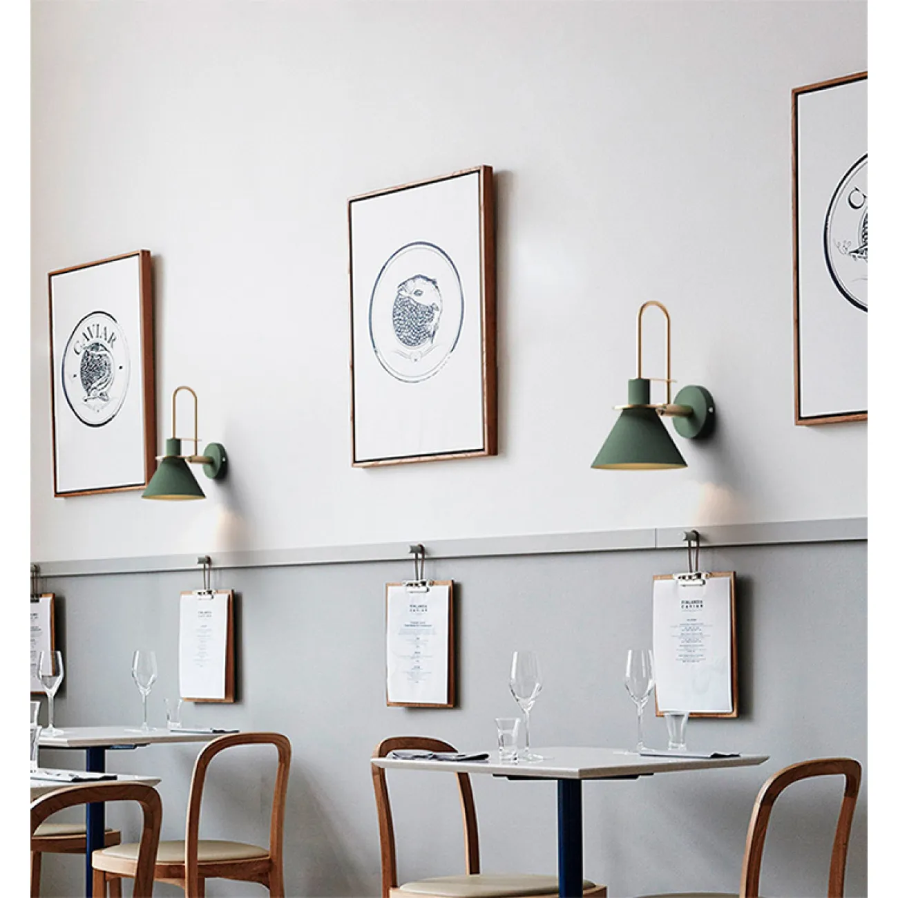 Дизайнерское бра черного цвета в стиле индустриального минимализма