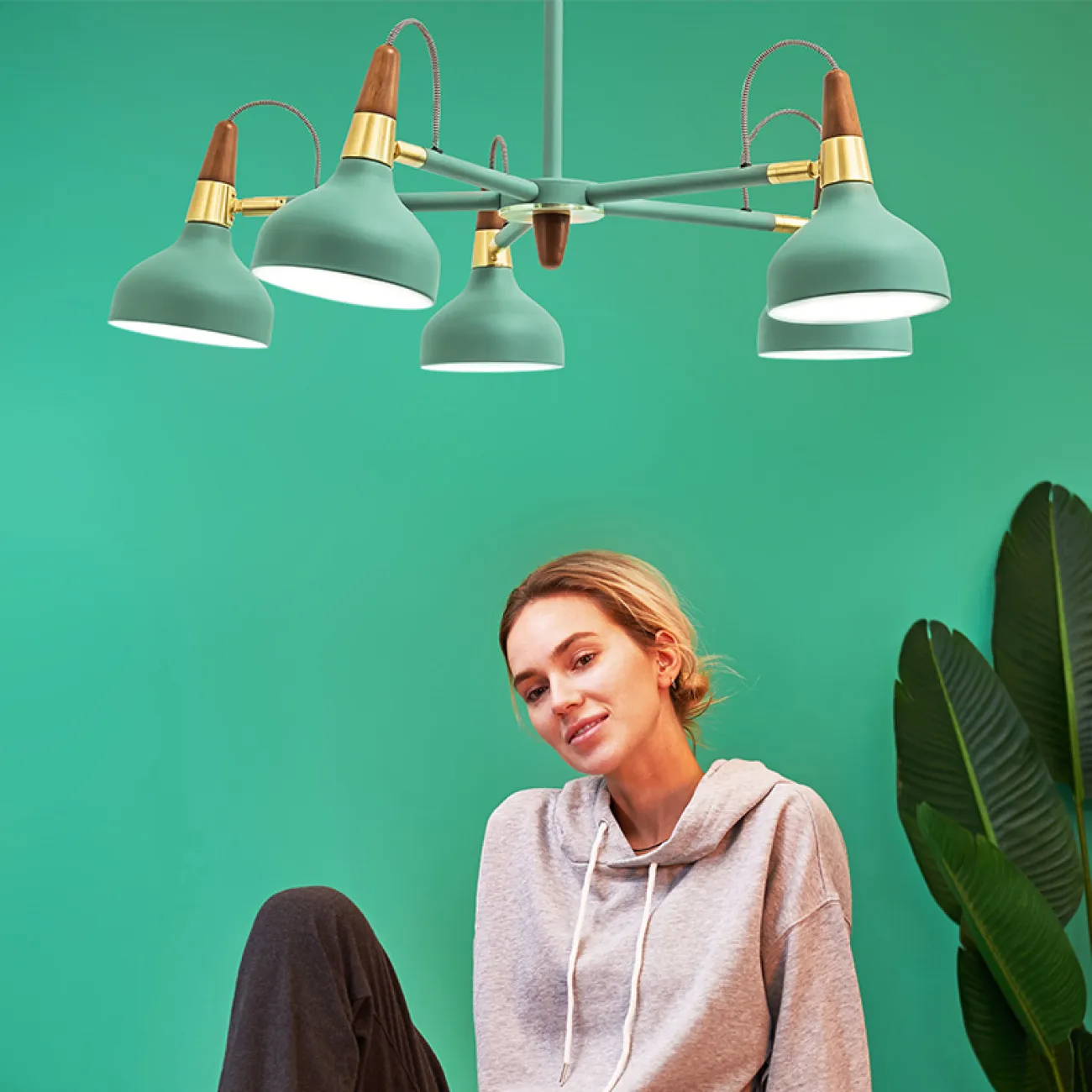 Люстра на штанге OPLAND A 5 lamps White от ImperiumLoft