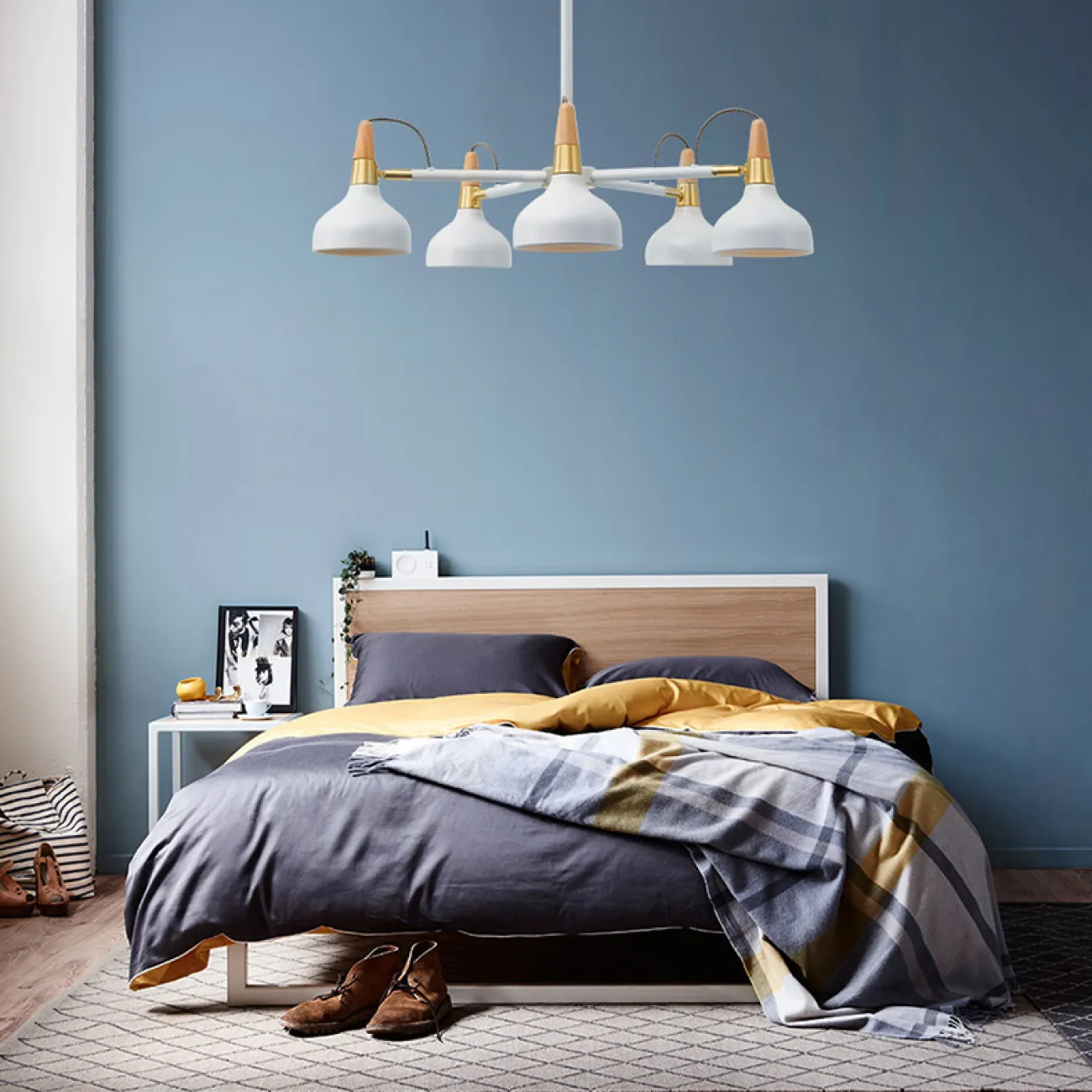 Люстра на штанге OPLAND A 8 lamps Blue от ImperiumLoft