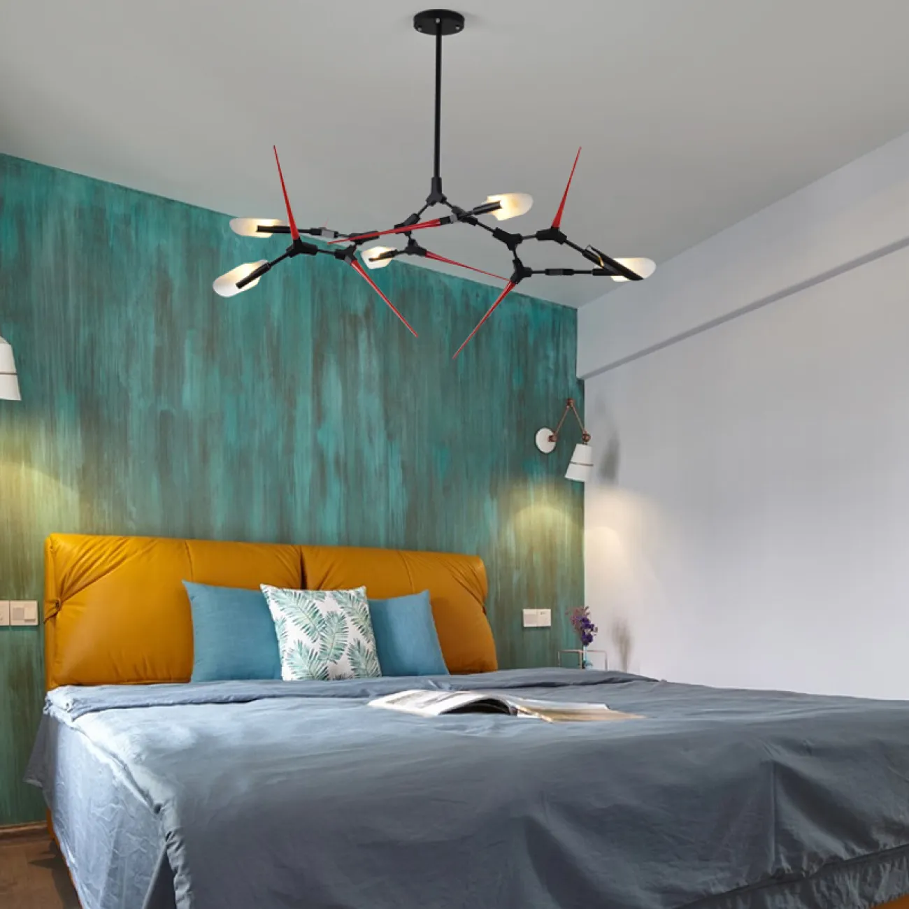 Дизайнерская люстра SPIKE AND THORN от ImperiumLoft