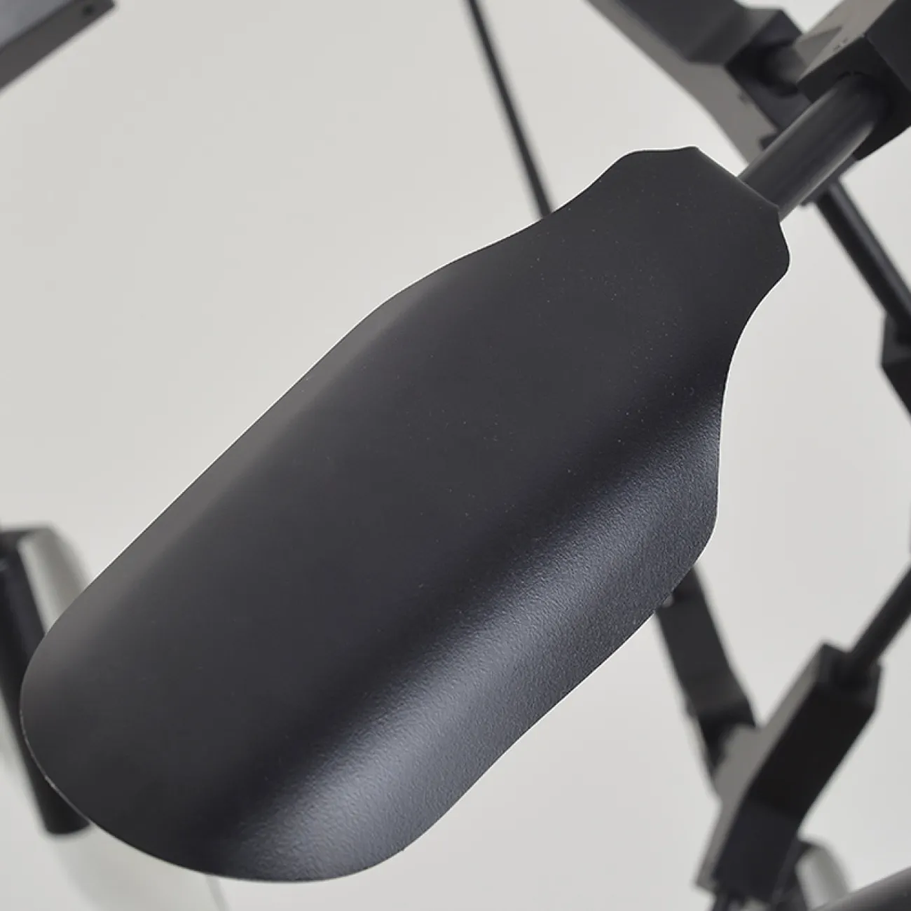 Дизайнерская люстра SPIKE AND THORN от ImperiumLoft