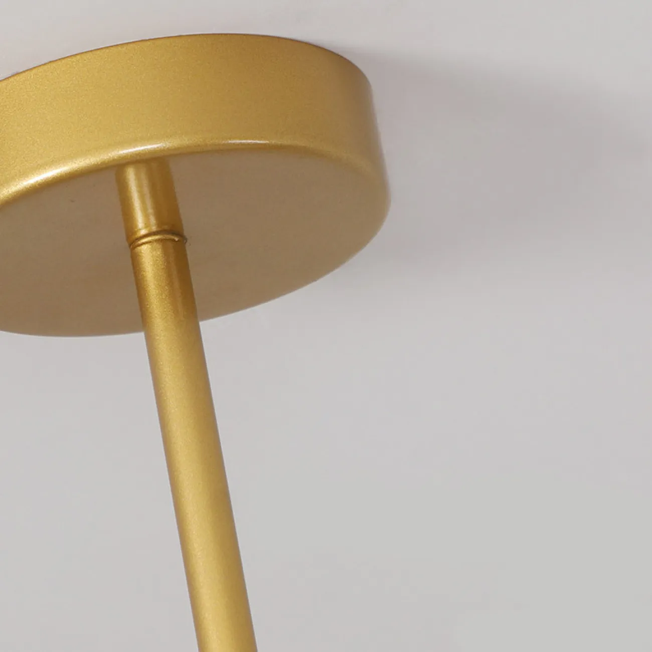 Подвесной светильник HETLEY L120 Gold Black от ImperiumLoft