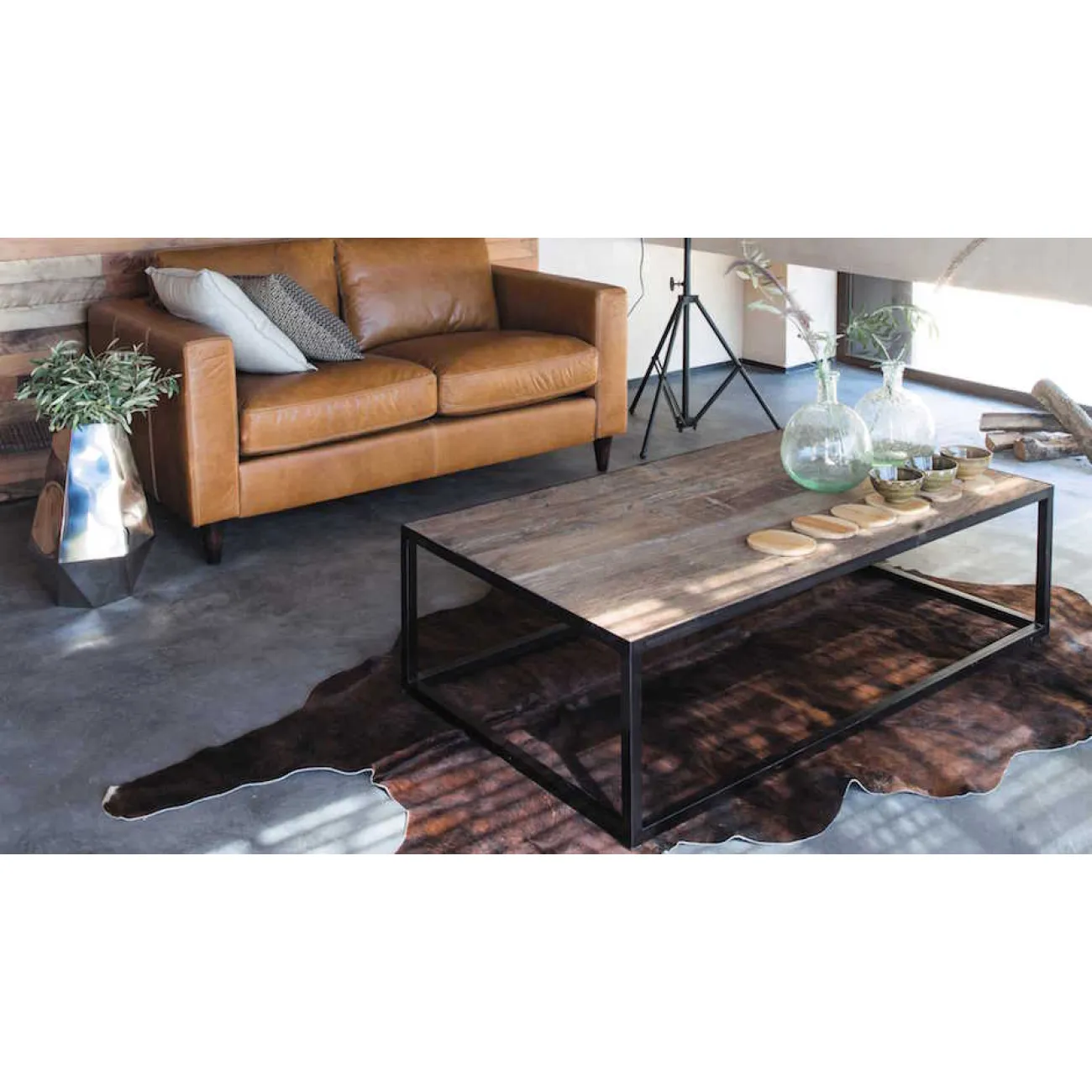 Стол Industrial Minimal Coffee Table 130 от LaLume