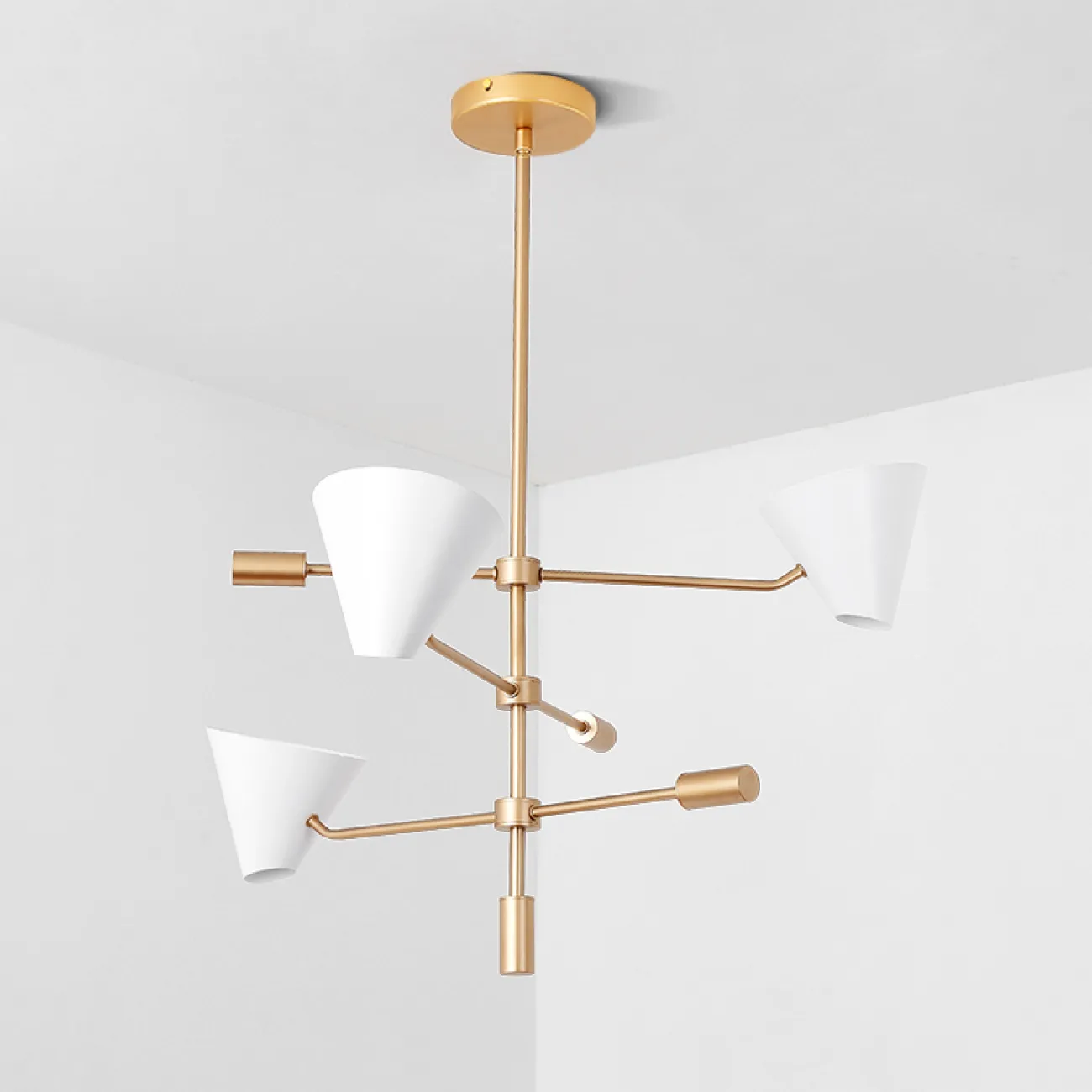 Люстра на штанге CORNET от ImperiumLoft