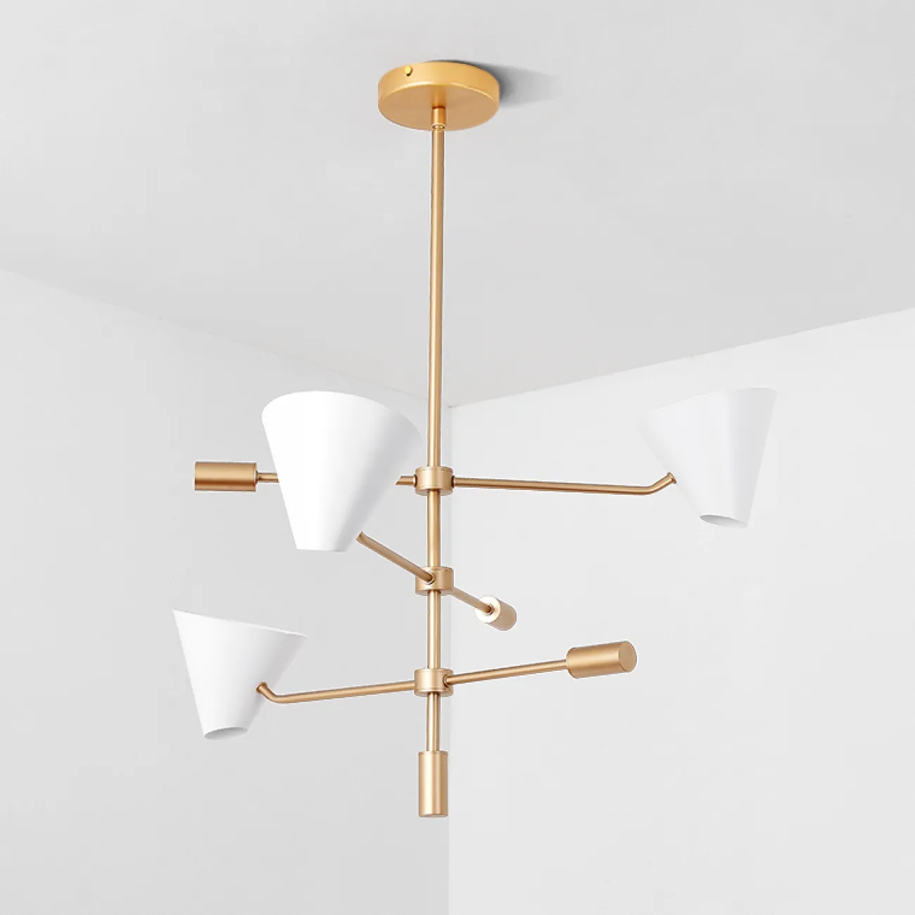 Люстра на штанге CORNET от ImperiumLoft