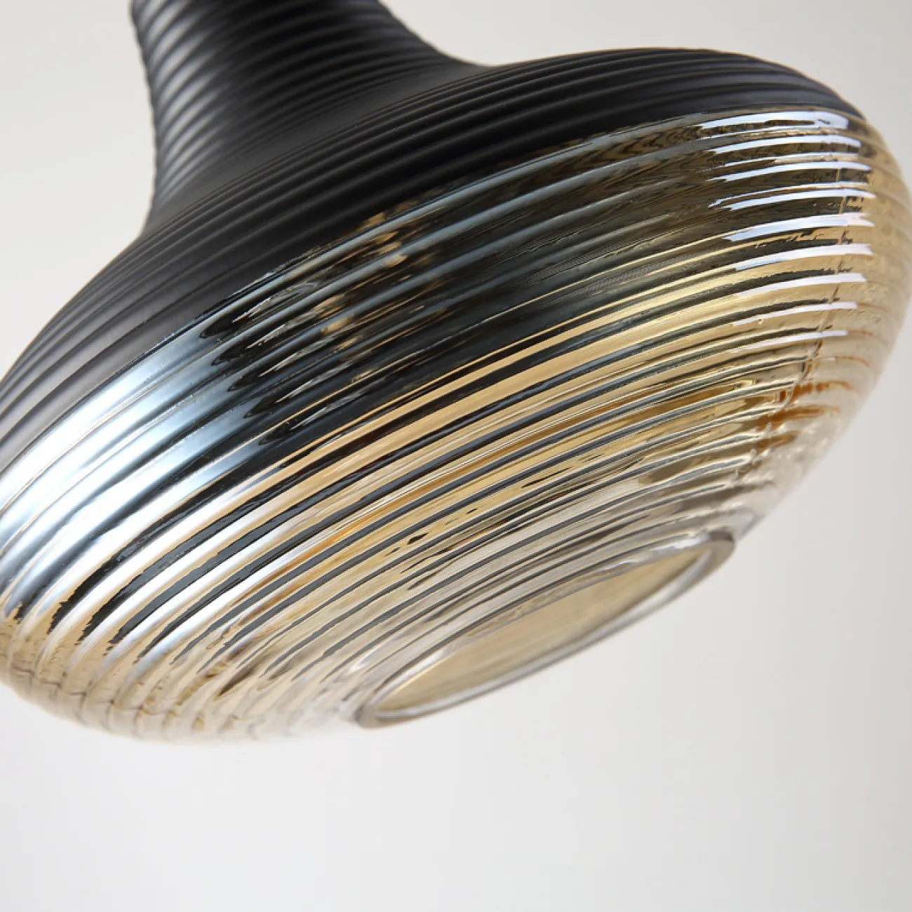 Подвесной светильник RENORD D26 black amber от ImperiumLoft