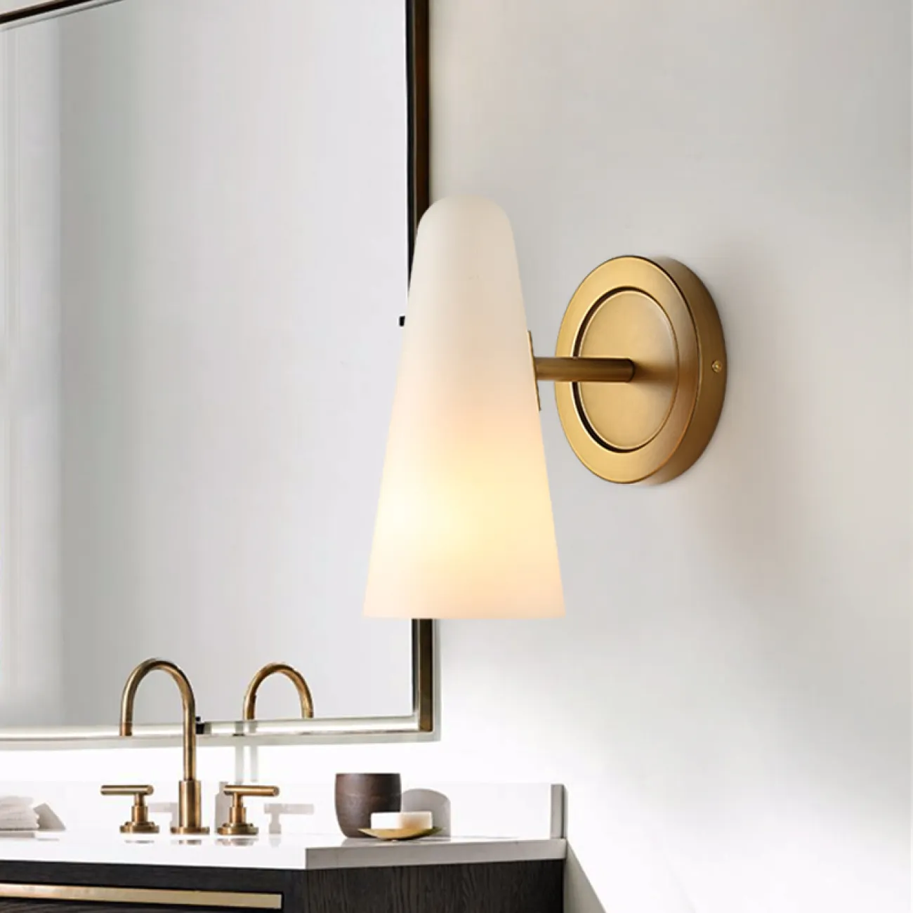 Бра MONTFAUCON SINGLE SCONCE от ImperiumLoft