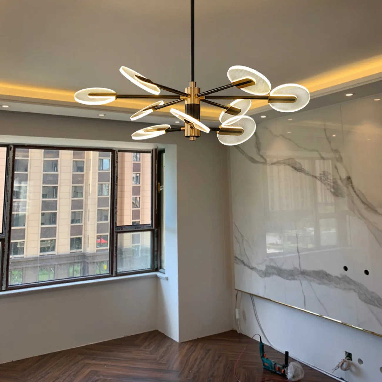 Потолочная люстра CONNECT L9 от ImperiumLoft Потолочная люстра CONNECT L9 от ImperiumLoft