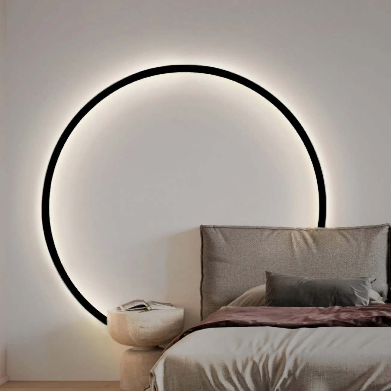 Серия настенных светильников в виде черных металлических колец разного диаметра с LED-подсветкой по контуру корпуса GUARD D100 Трехцветный свет