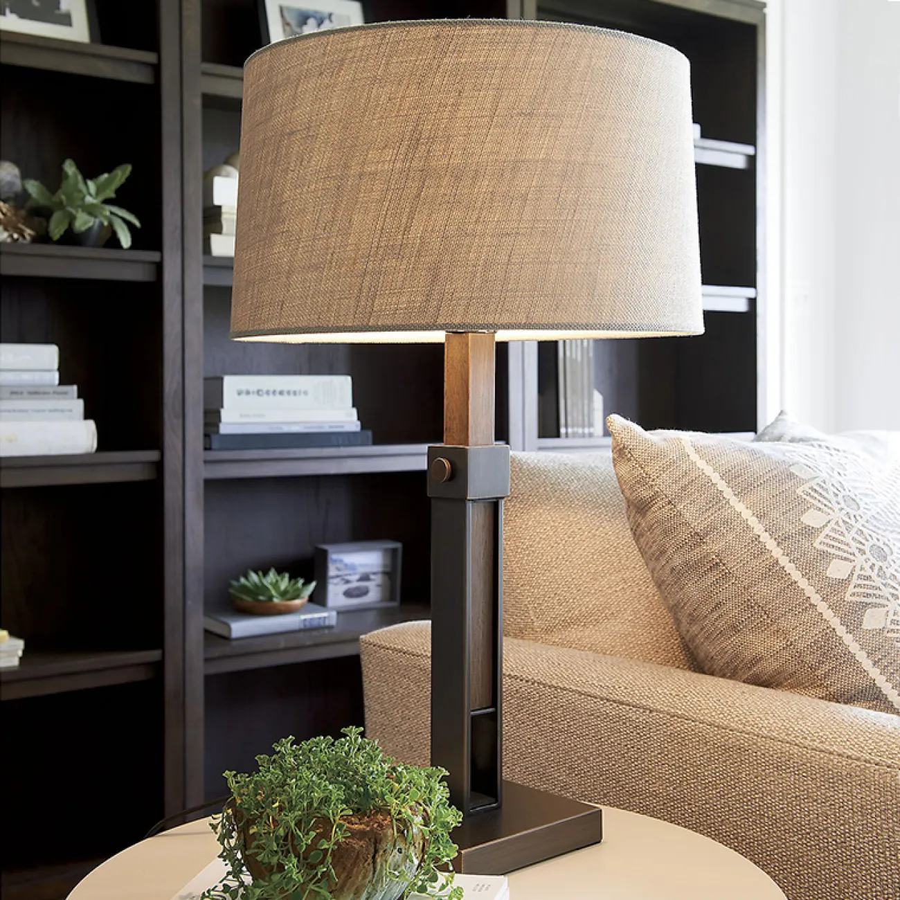 Настольная лампа COUNTRY от ImperiumLoft Настольная лампа COUNTRY от ImperiumLoft