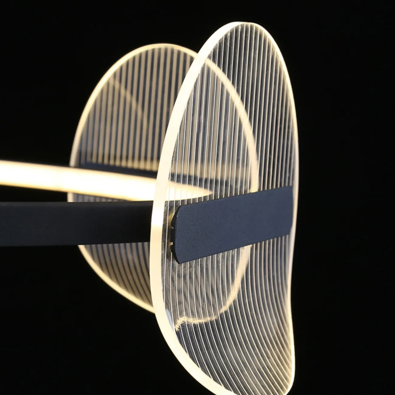 Подвесная люстра HELSE D85 от ImperiumLoft