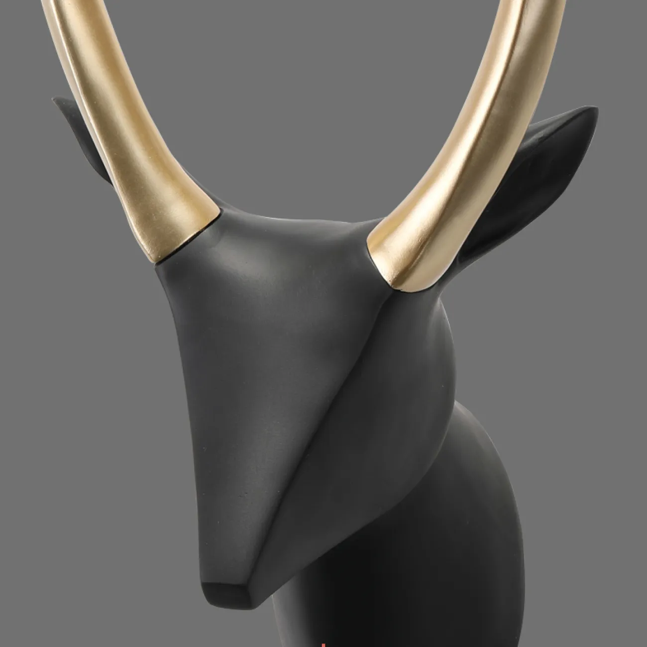 Дизайнерский настенный декор голова оленя LaLume-KKK00243 Дизайнерский настенный декор голова оленя LaLume-KKK00243