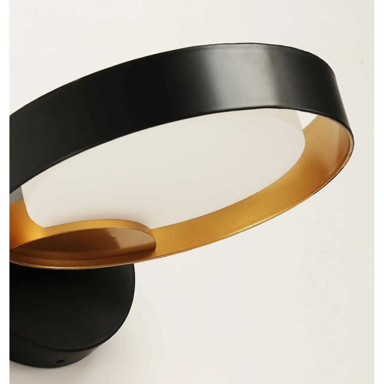 Innerspace - Daisy Chain Wall от ImperiumLoft Innerspace - Daisy Chain Wall от ImperiumLoft