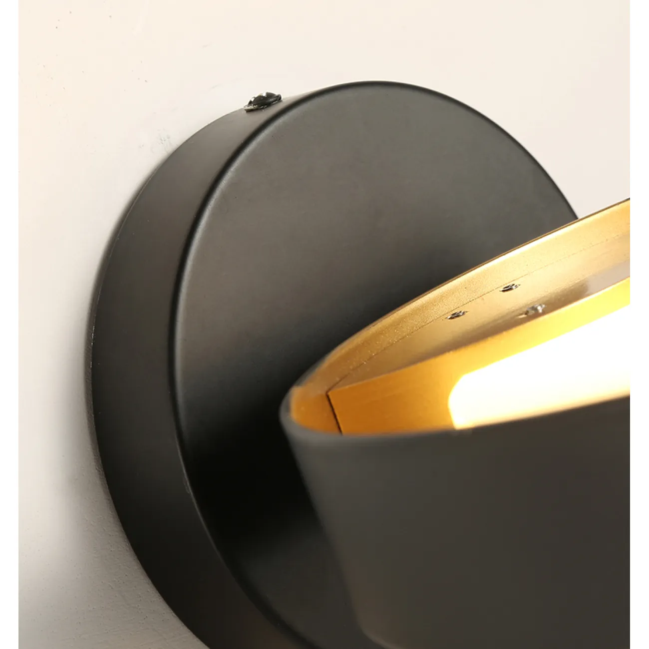 Innerspace - Daisy Chain Wall от ImperiumLoft Innerspace - Daisy Chain Wall от ImperiumLoft