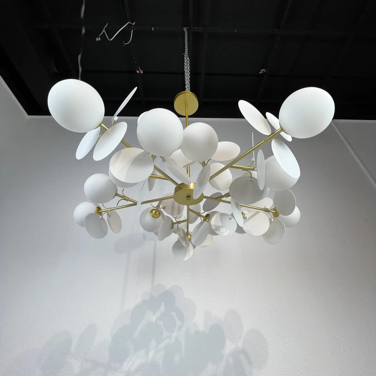 Люстра MATISSE SELF D90 от ImperiumLoft Люстра MATISSE SELF D90 от ImperiumLoft