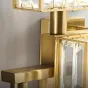 Настенный светильник с разнонаправленными кубическими плафонами из хрустальных прямоугольных пластин BERNADET WALL