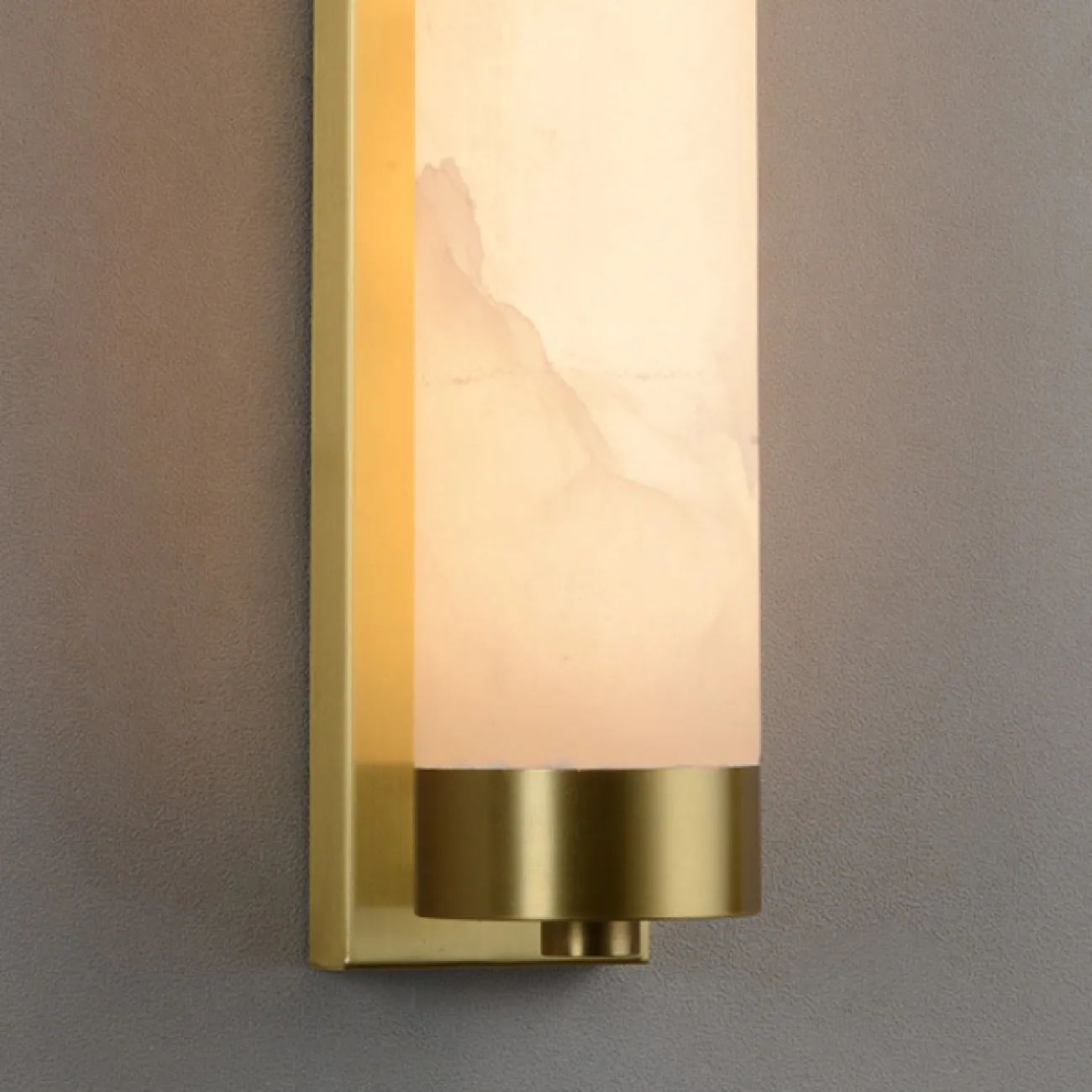 Серия настенных светодиодных светильников с цилиндрическим корпусом из натурального белого мрамора VIEW WALL H80