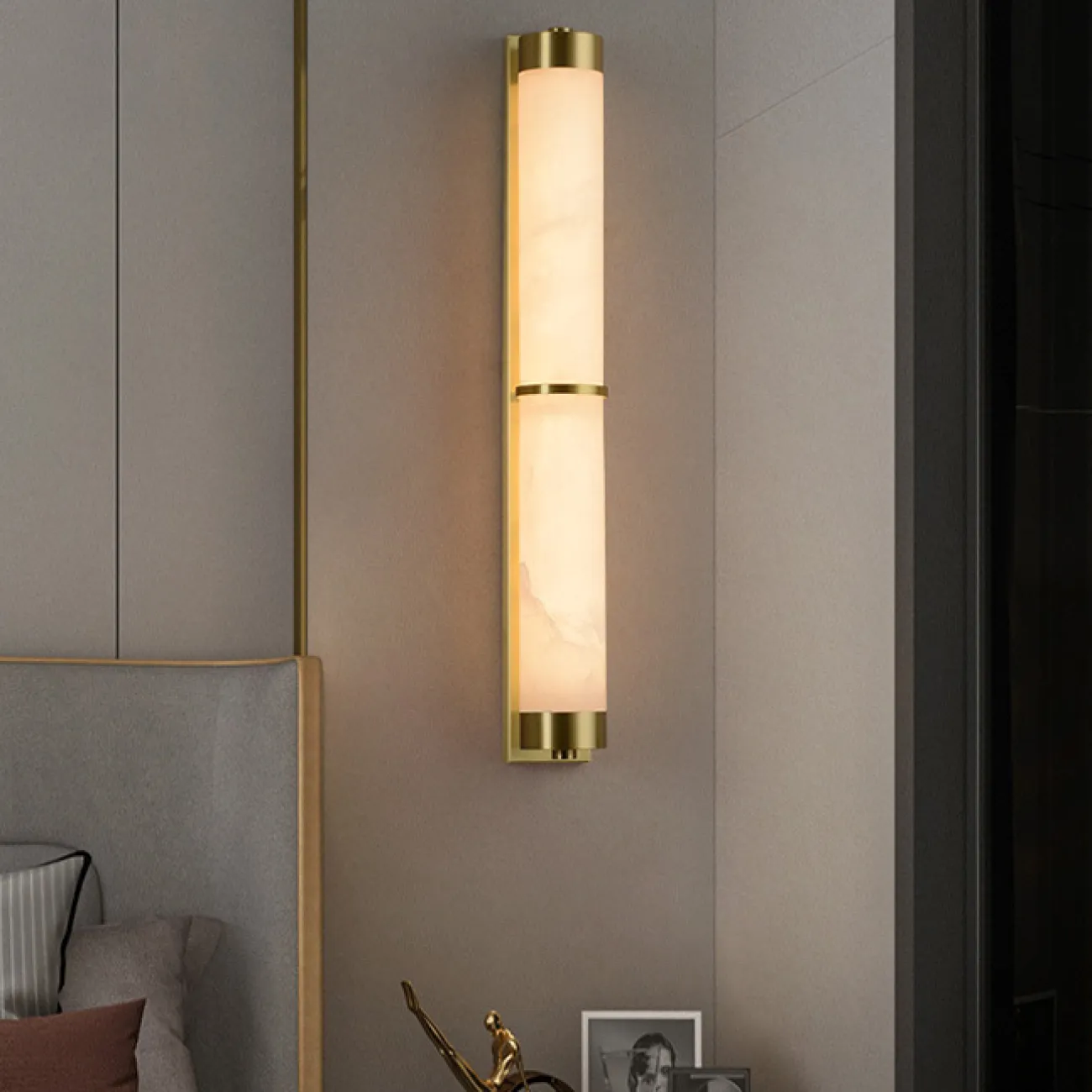 Серия настенных светодиодных светильников с цилиндрическим корпусом из натурального белого мрамора VIEW WALL H80