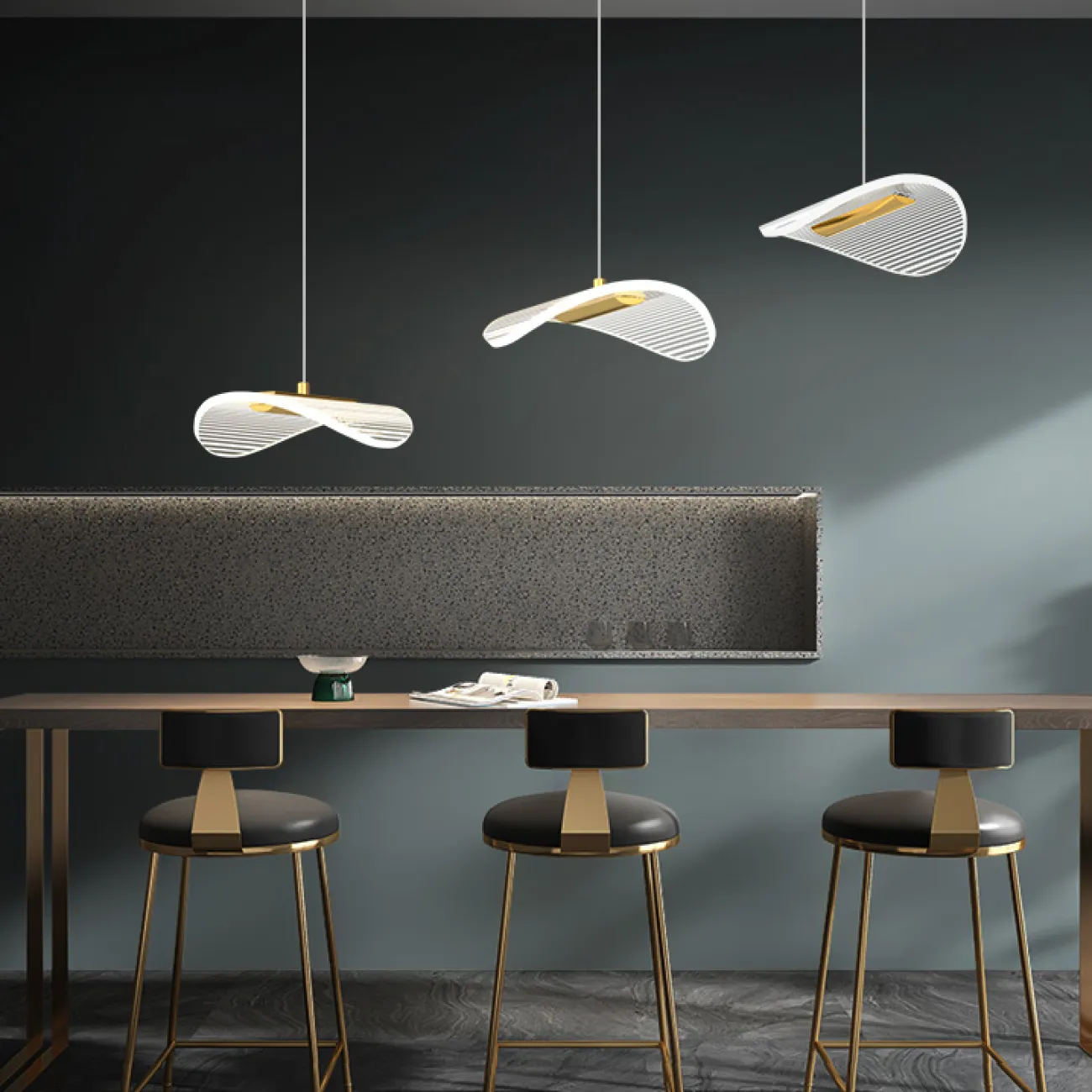 Готовая комбинация подвесных светильников с листовидными прозрачными плафонами с гравировкой DELFINA D80 3000К