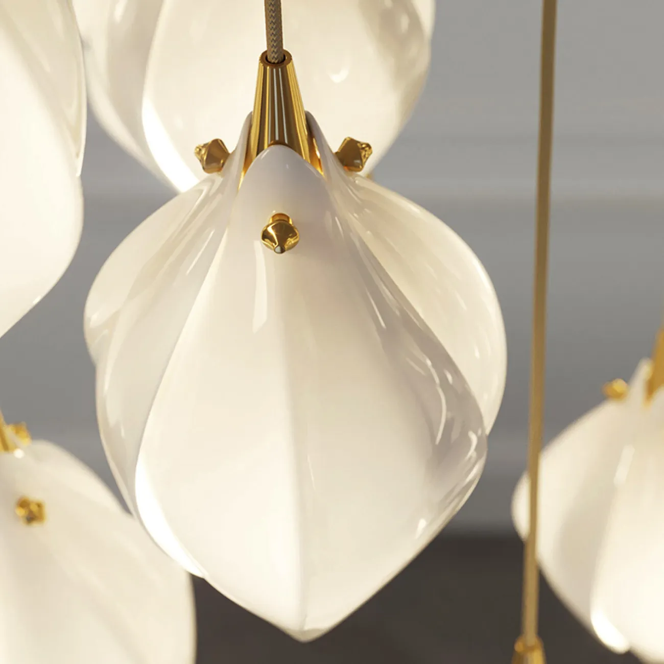 Готовая комбинация подвесных светильников с каплевидными плафонами из нефритового фарфора в форме белых бутонов LEA MORE D100