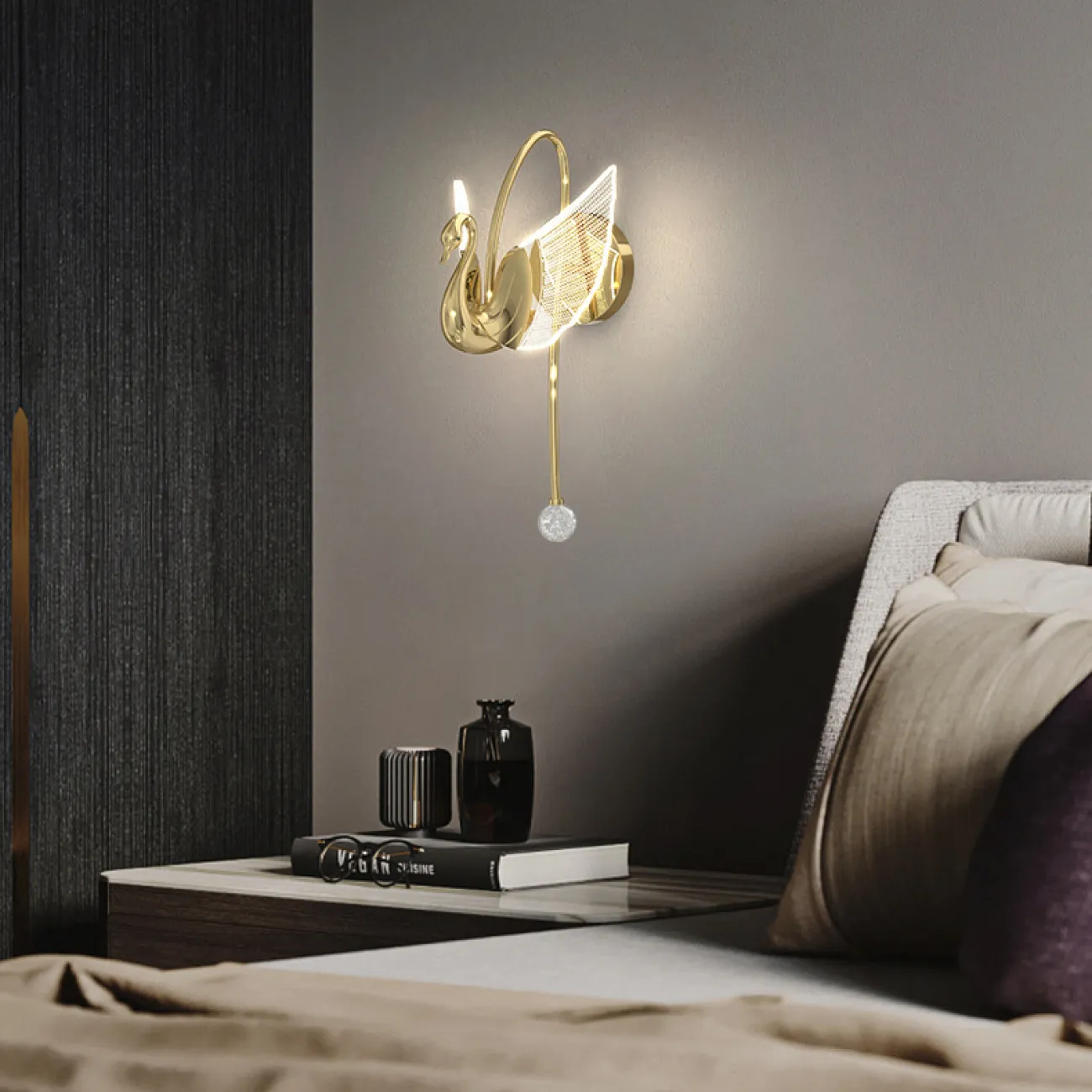 Настенный светодиодный светильник с плафоном в форме лебедя со светящимися крыльями на изогнутом кронштейне с блестящим шаром BIRDIE WALL Gold