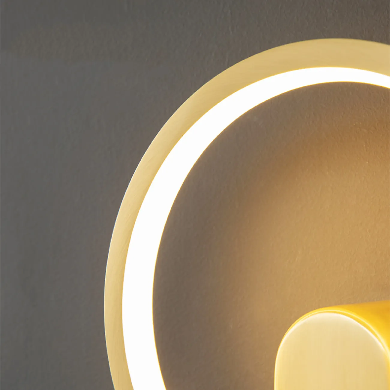 Настенный светильник MANA Brass от ImperiumLoft