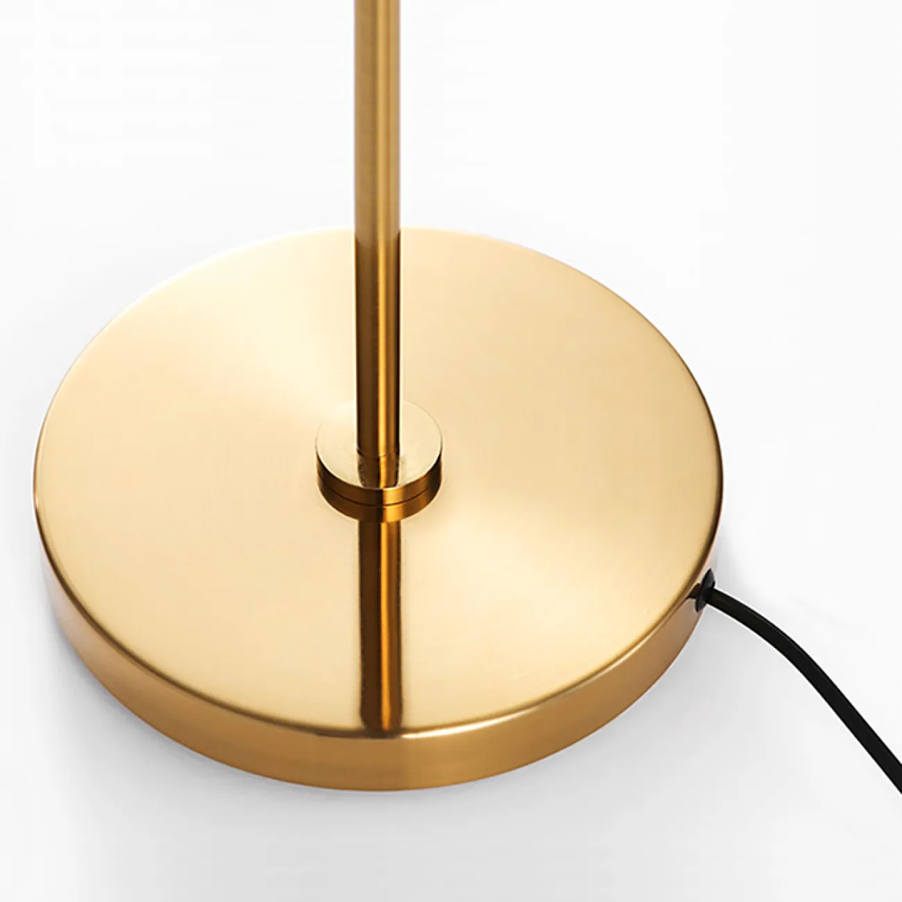 Торшер Bullarum T3 Floor Lamp от ImperiumLoft Торшер Bullarum T3 Floor Lamp от ImperiumLoft