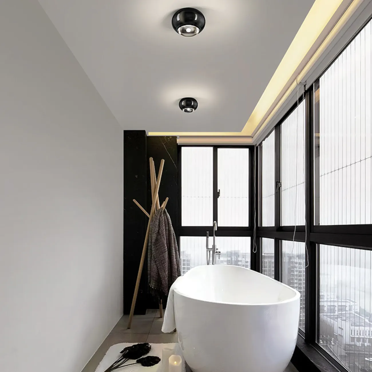 Точечный светодиодный светильник с черным глянцевым корпусом шаровидной формы со встроенной оптической линзой AMDI